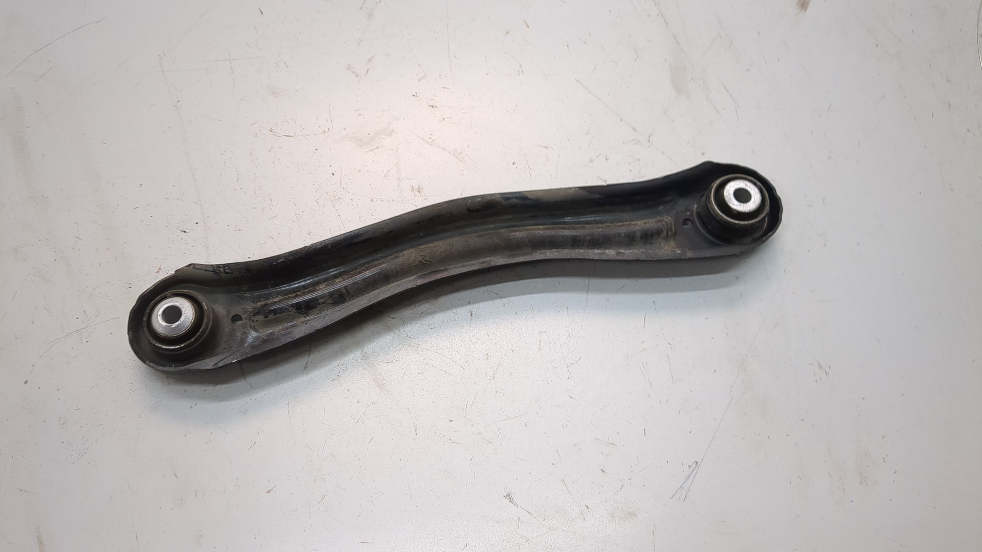 Рычаг задний