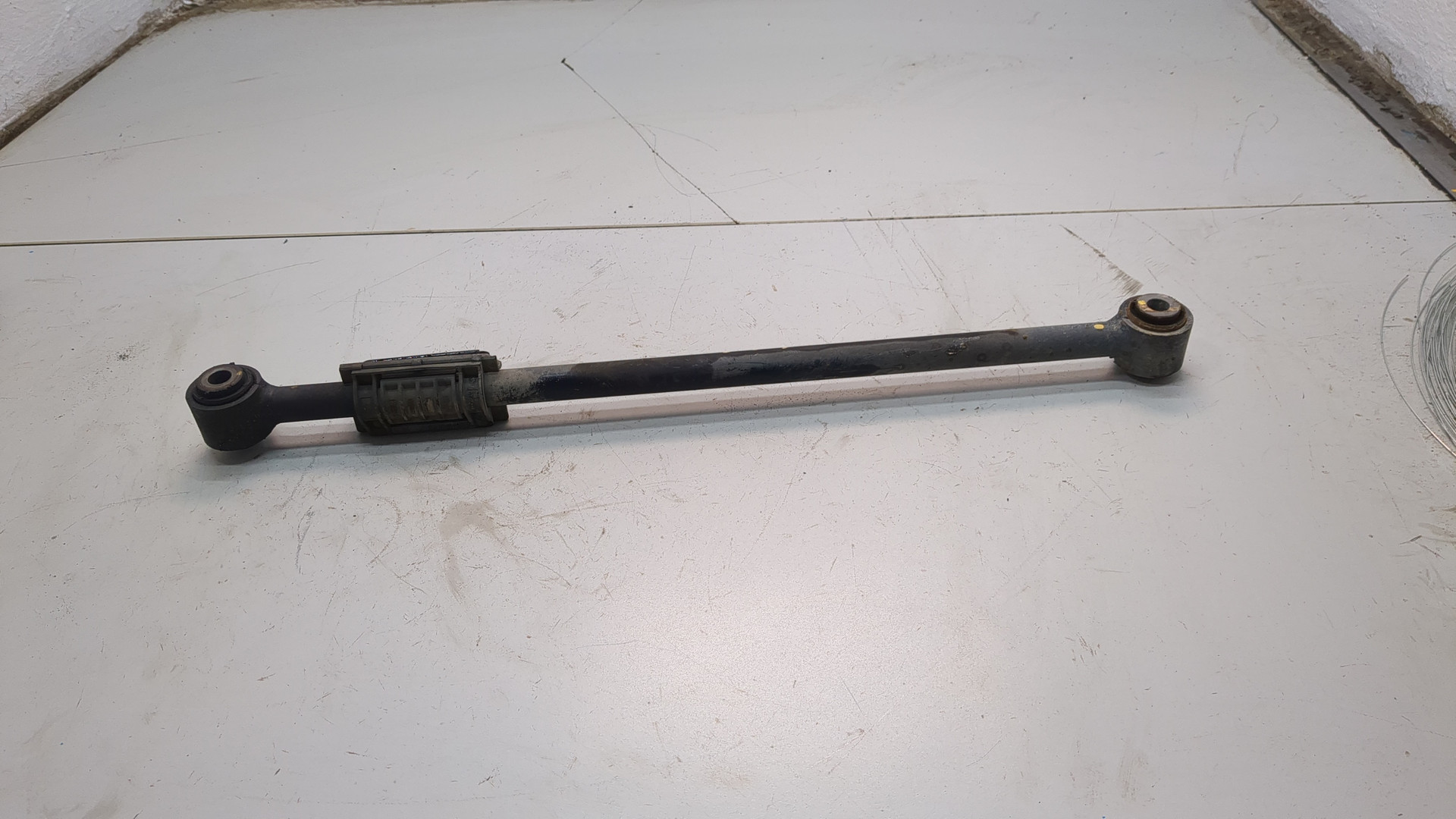 Рычаг задний