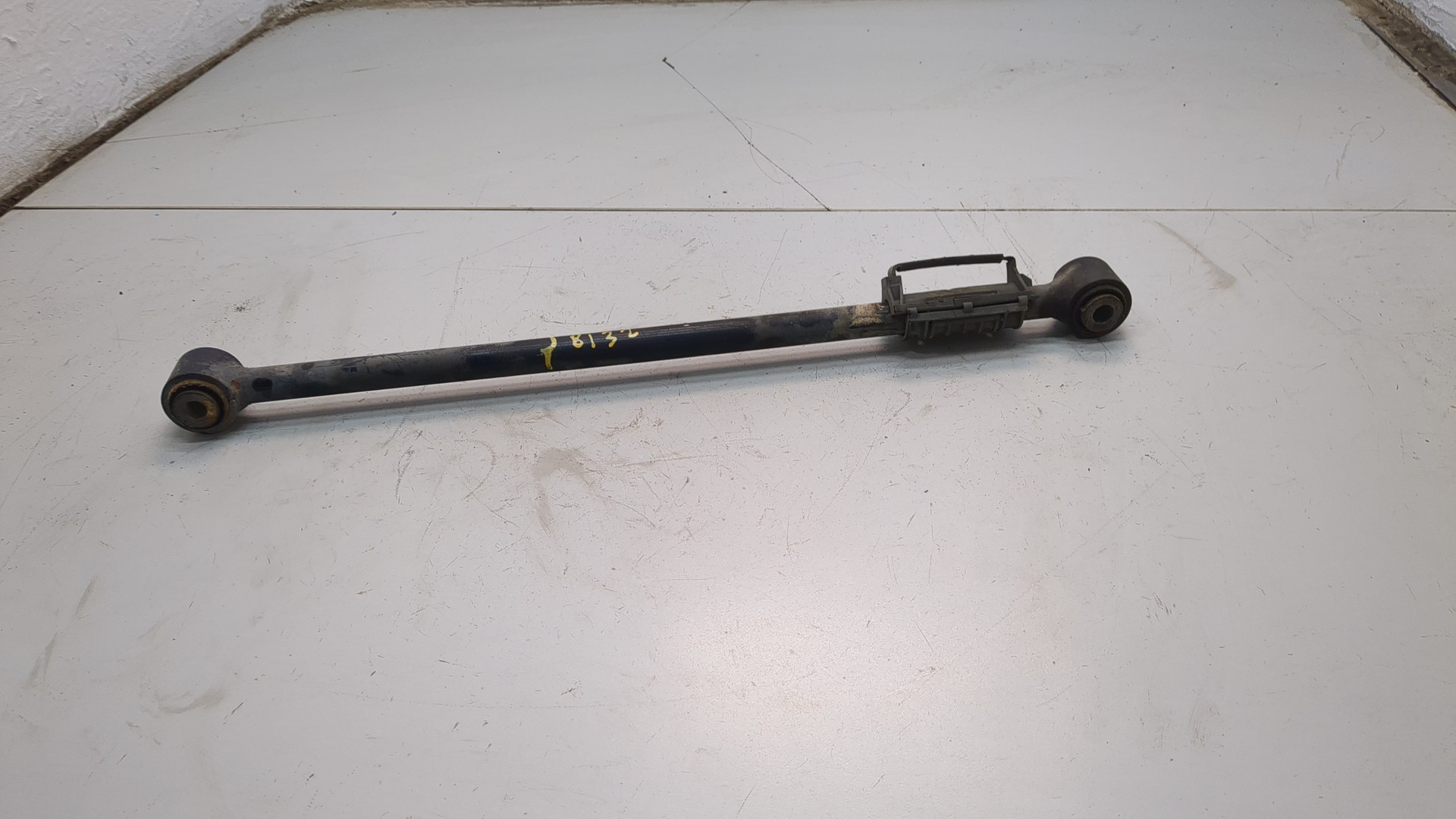 Рычаг задний