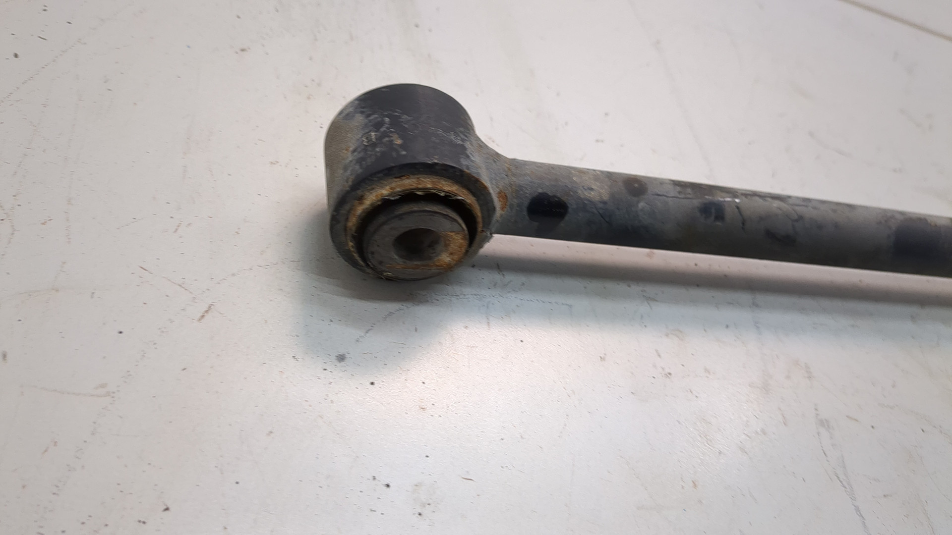 Рычаг задний