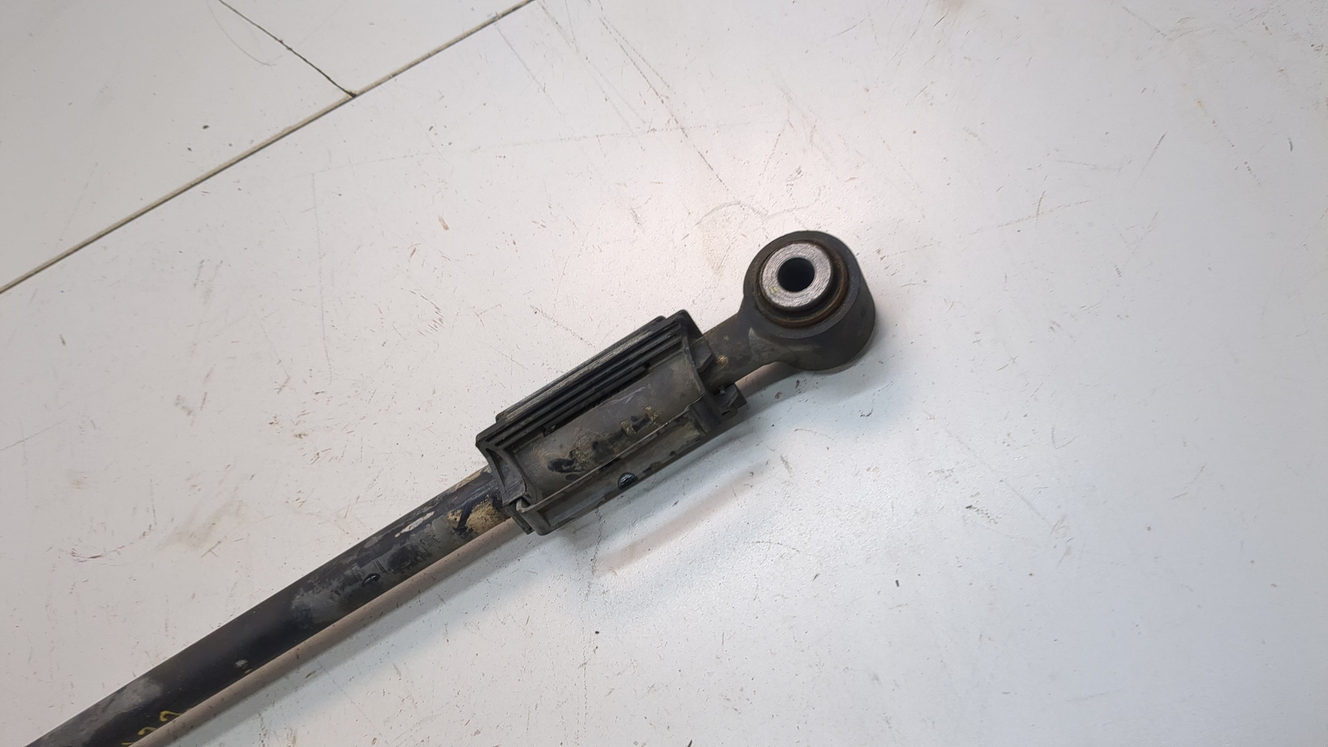 Рычаг задний