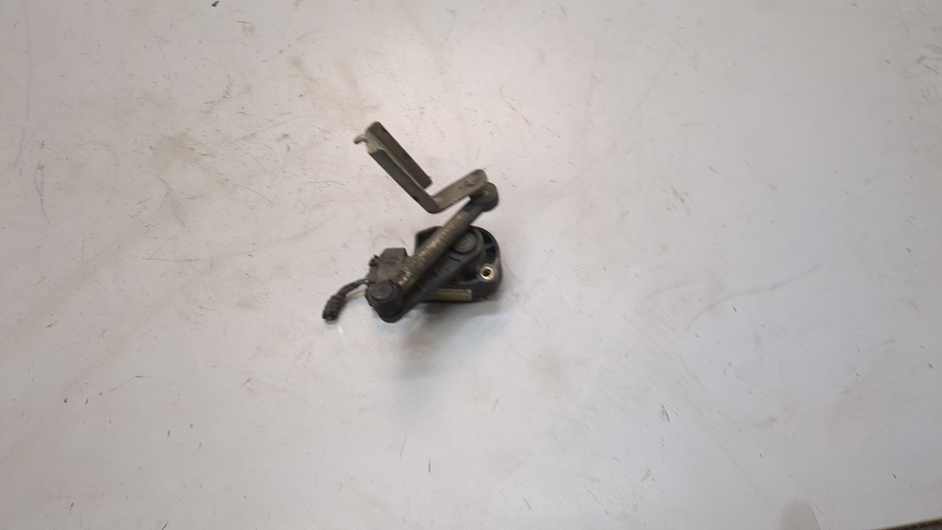 Датчик регулировки дорож. просвета