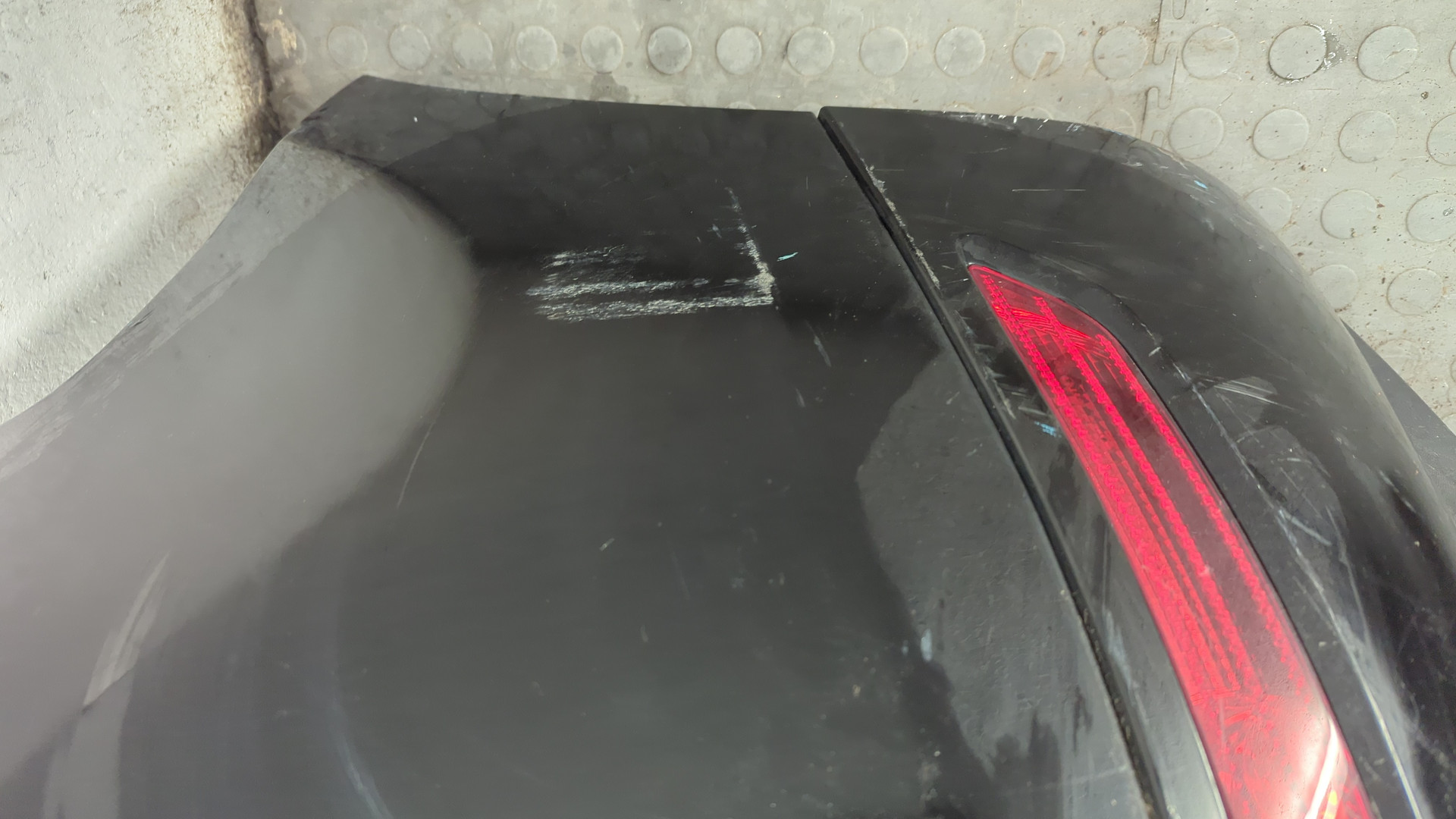 Бампер задний