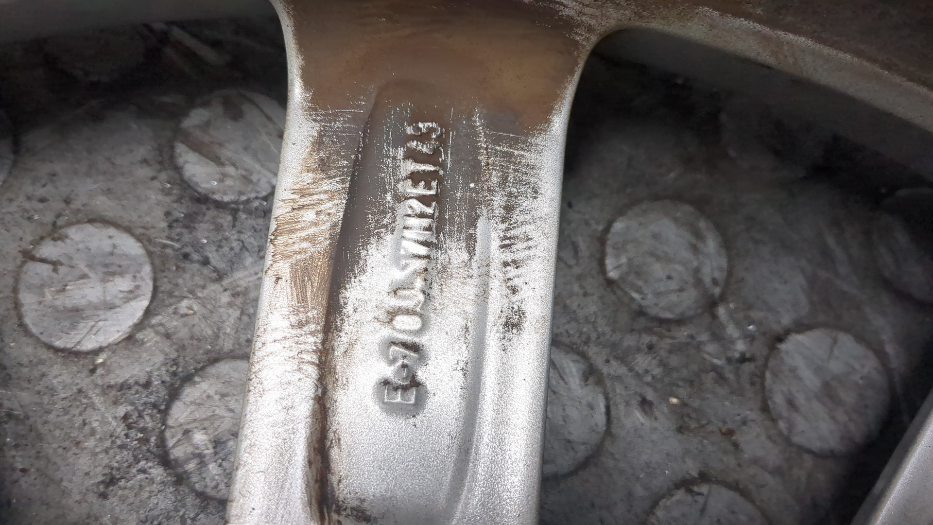 Диск колесный литой легкий сплав