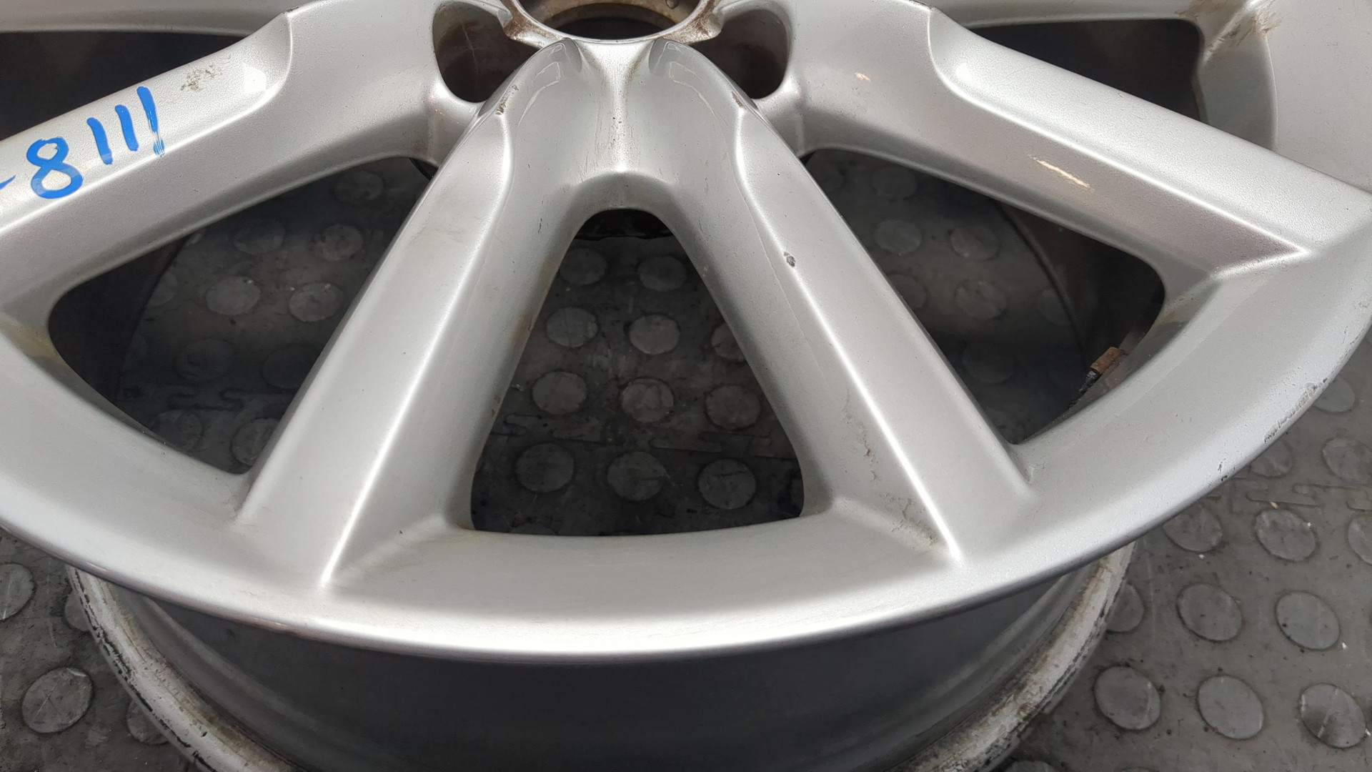 Диск колесный литой легкий сплав