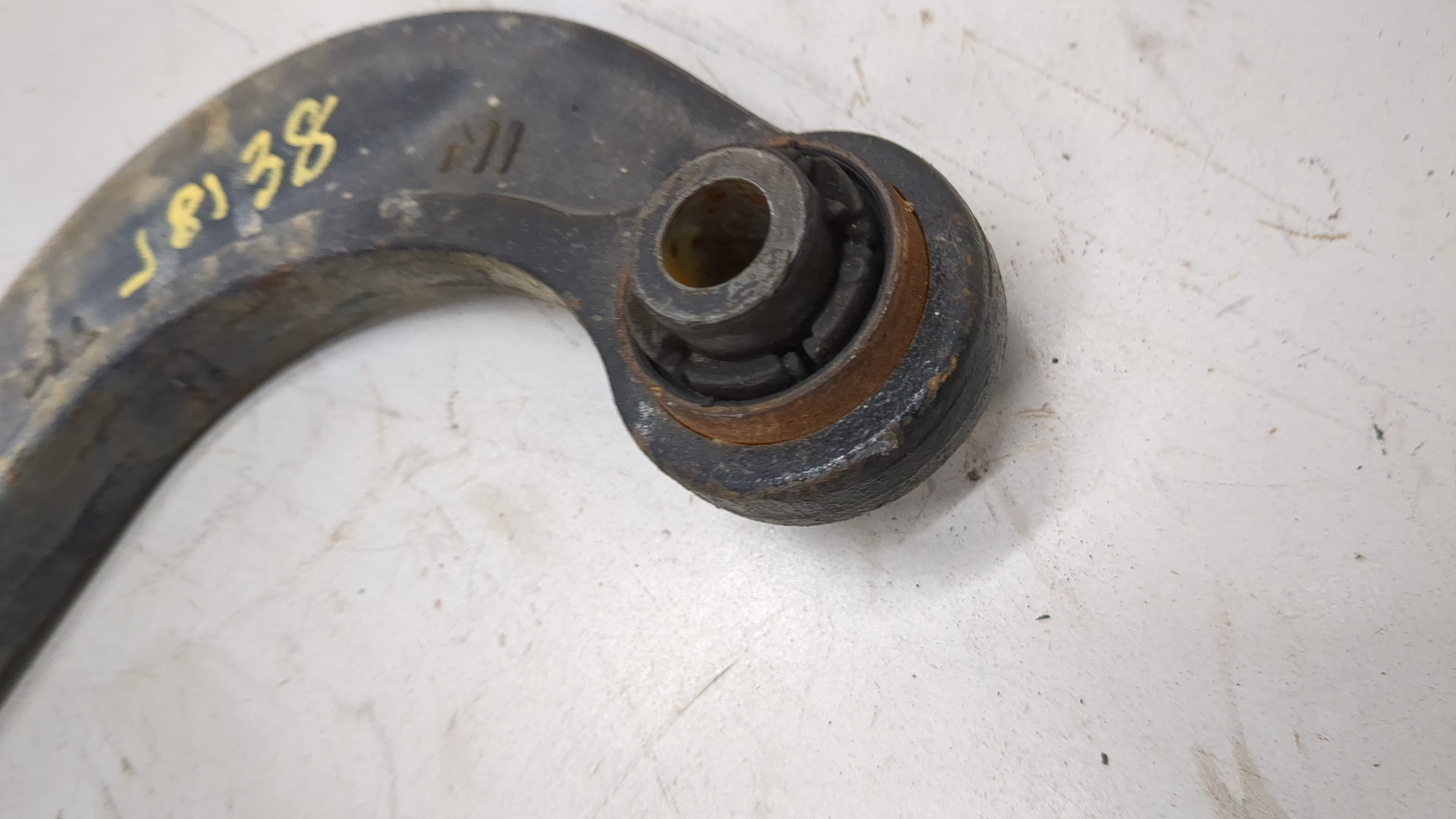 Рычаг задний