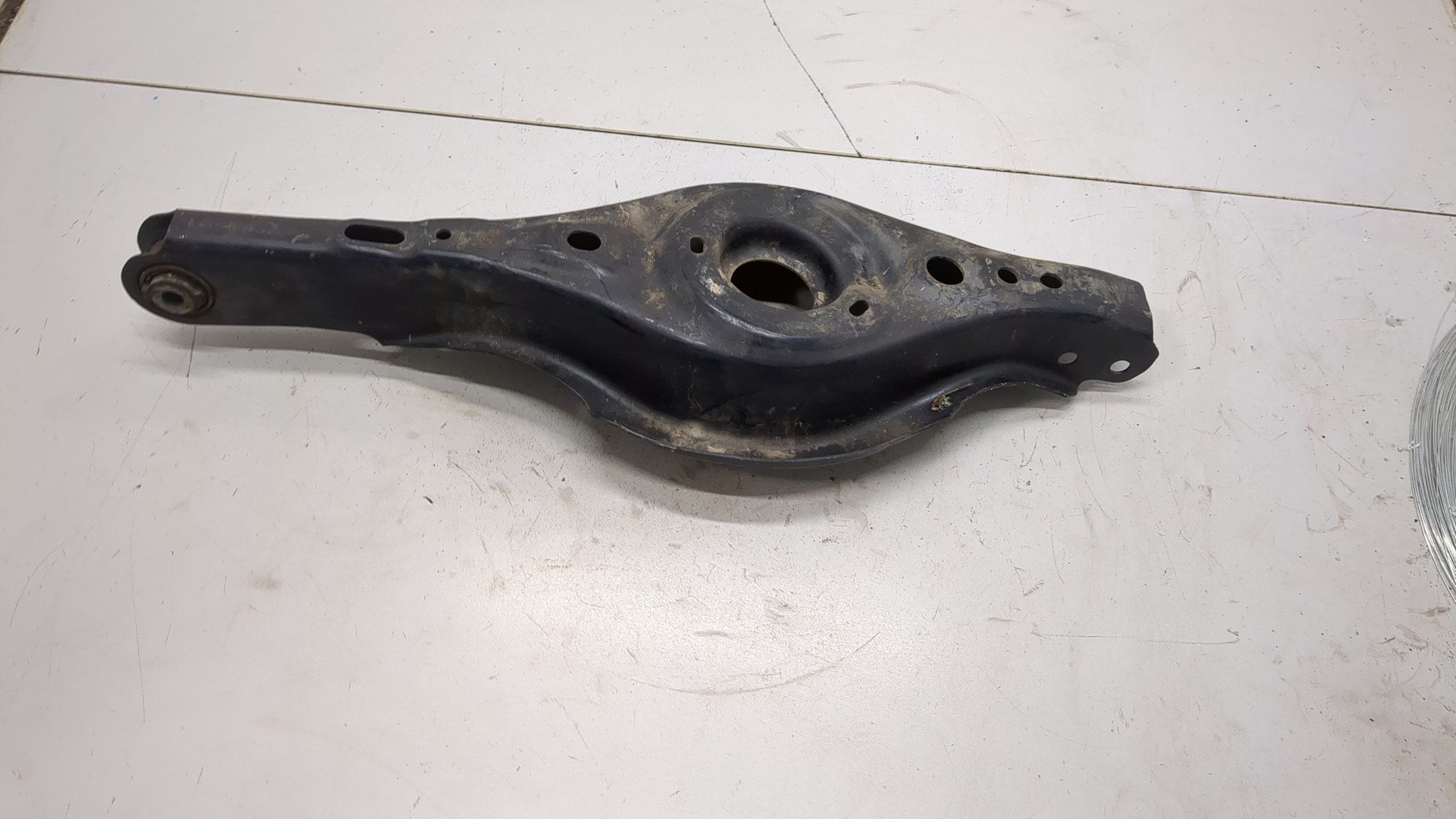 Рычаг задний