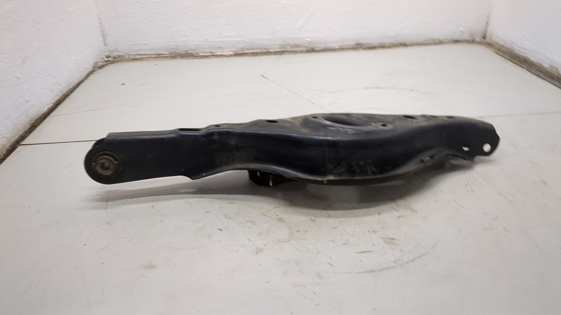 Рычаг задний