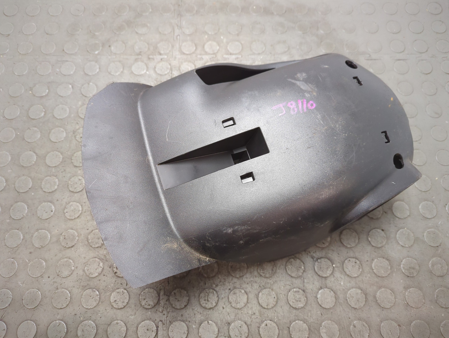 Кожух рулевой колонки