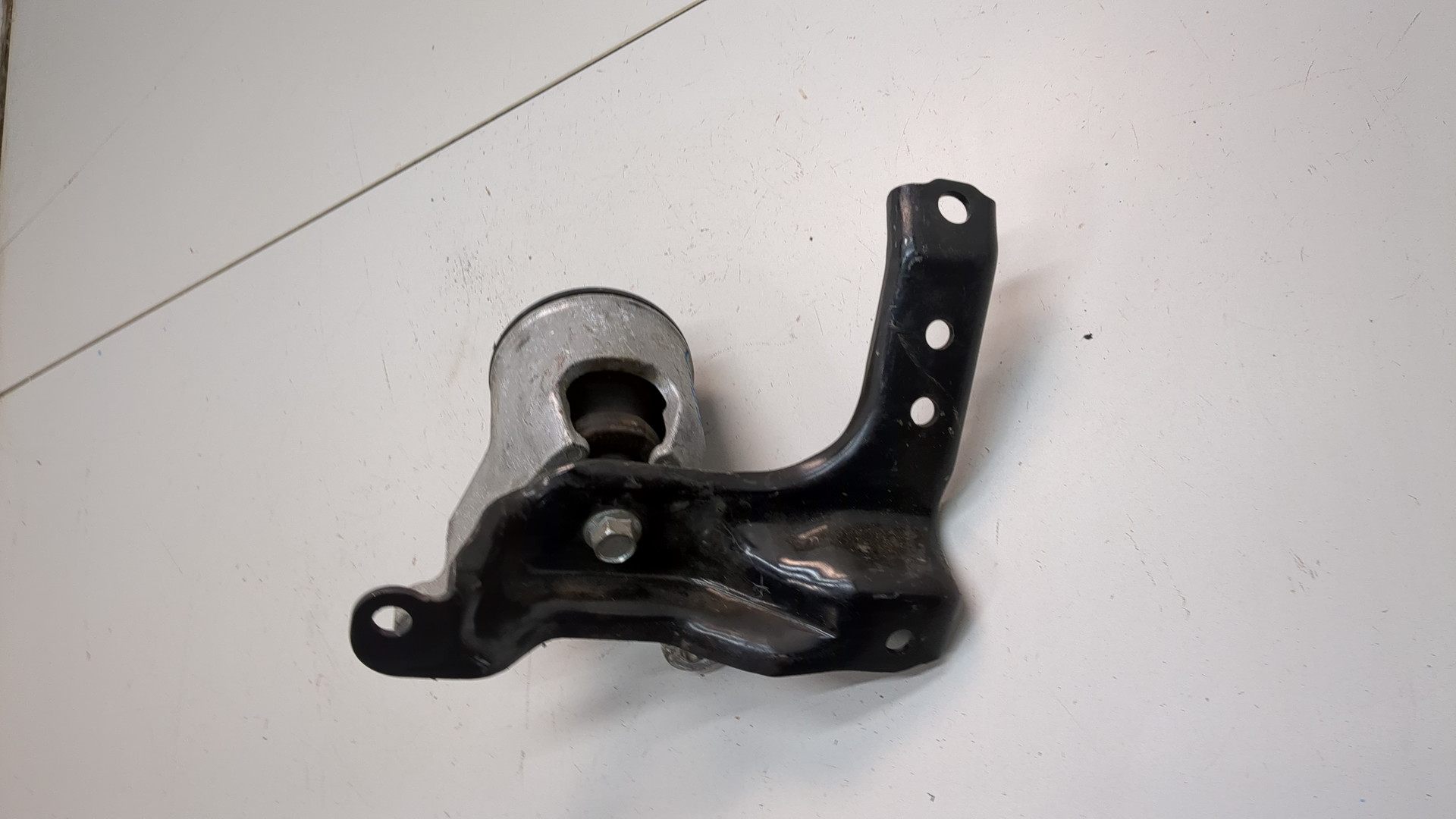 Опора двигателя