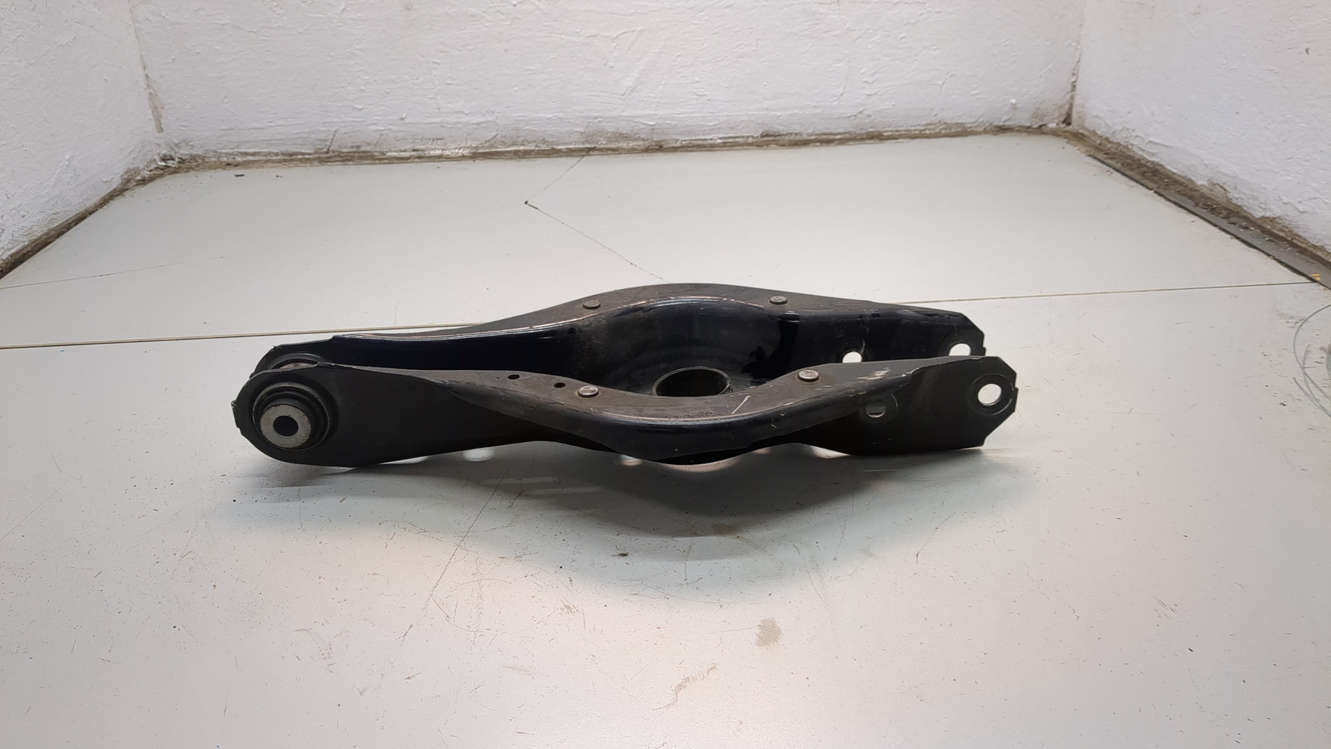 Рычаг задний