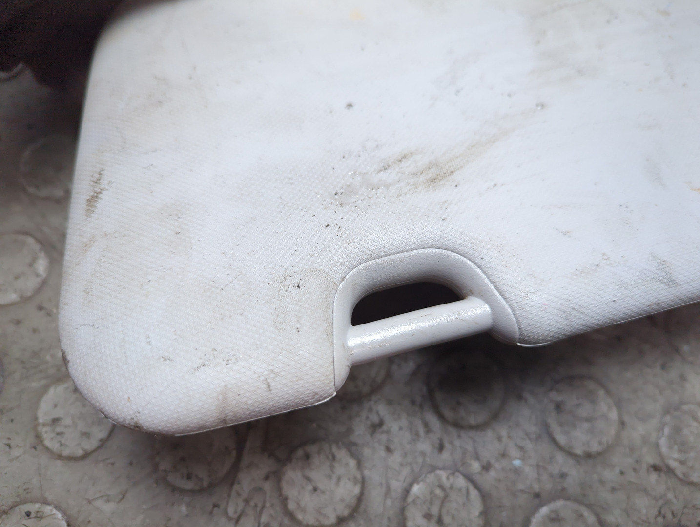 Козырек солнцезащитный