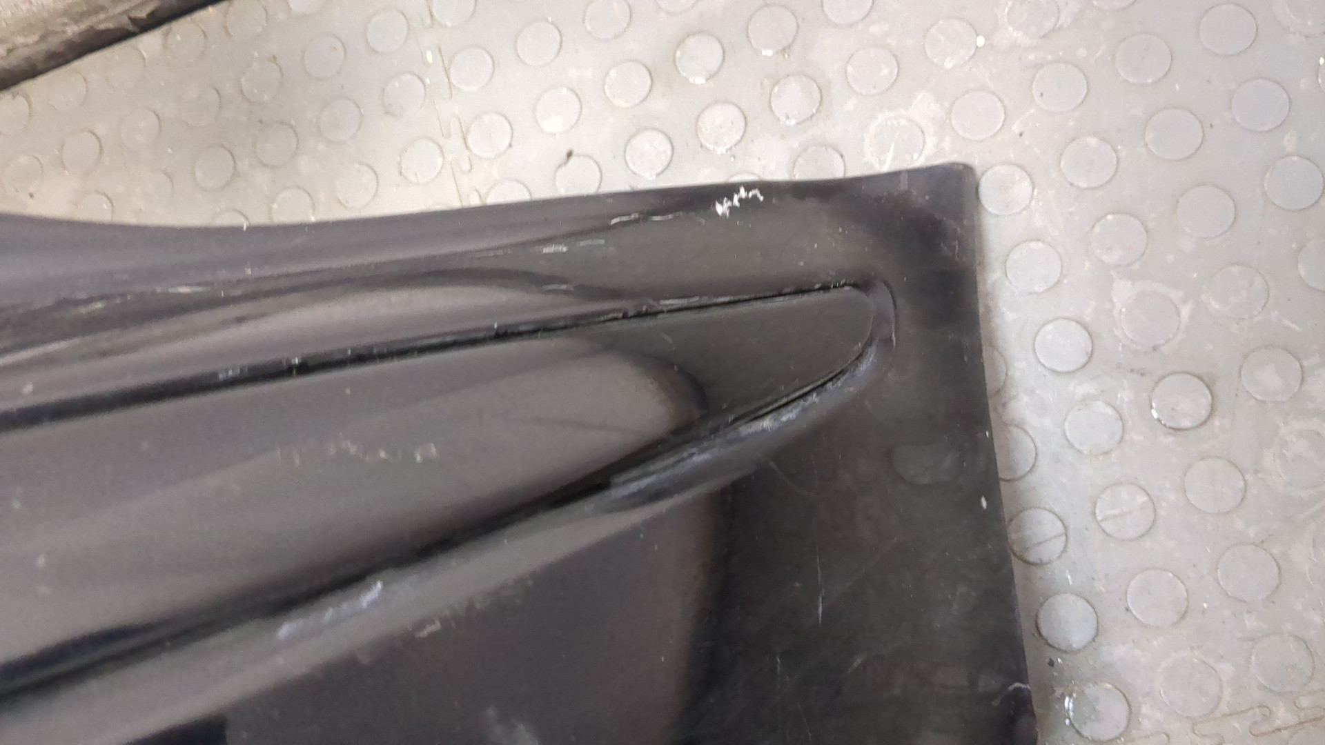 Бампер передний