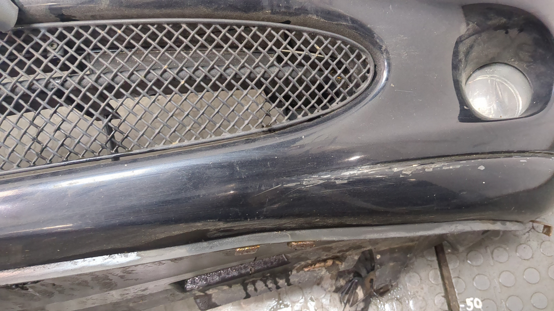 Бампер передний