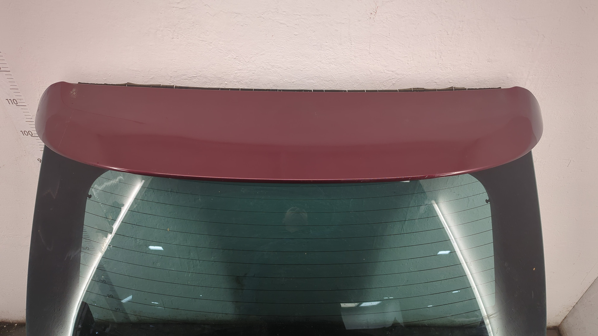 Дверь багажника