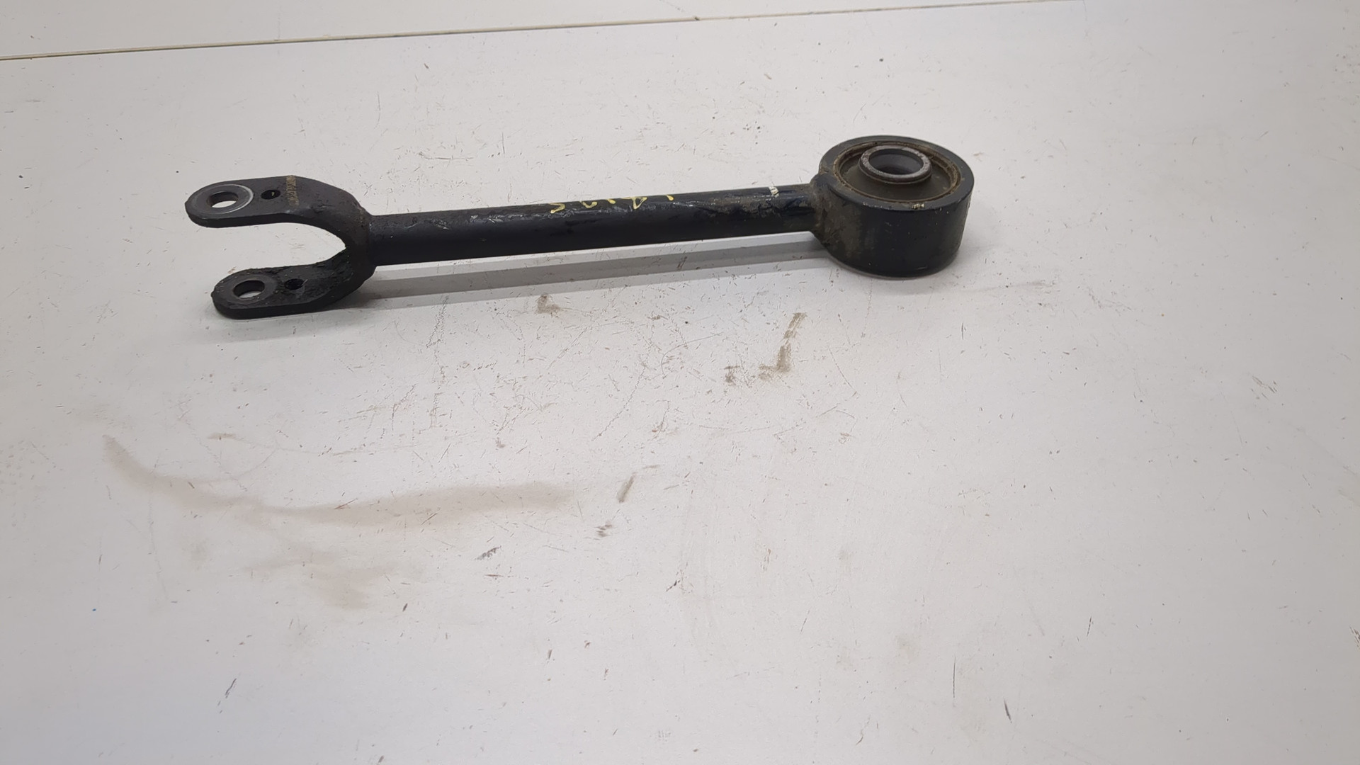 Рычаг задний