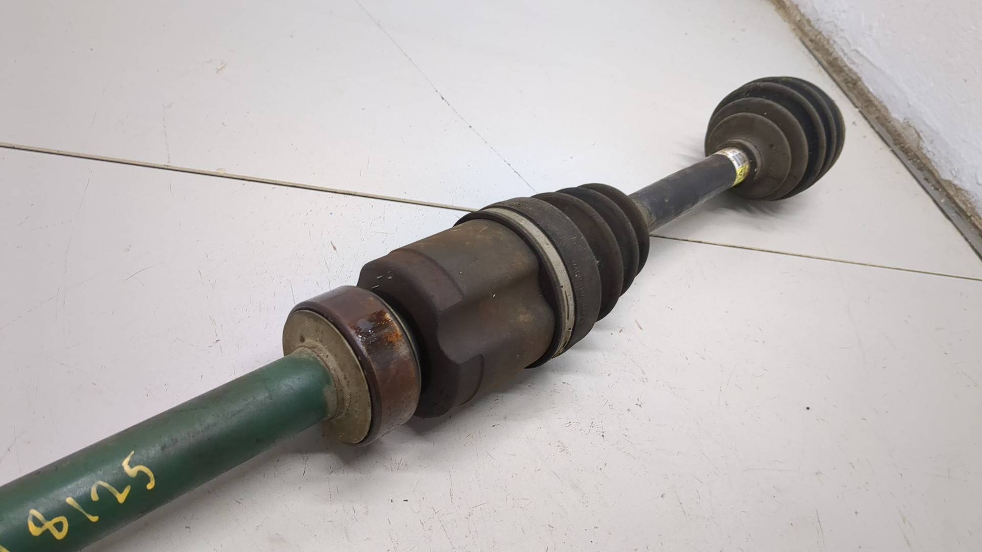 Полуось передняя правая