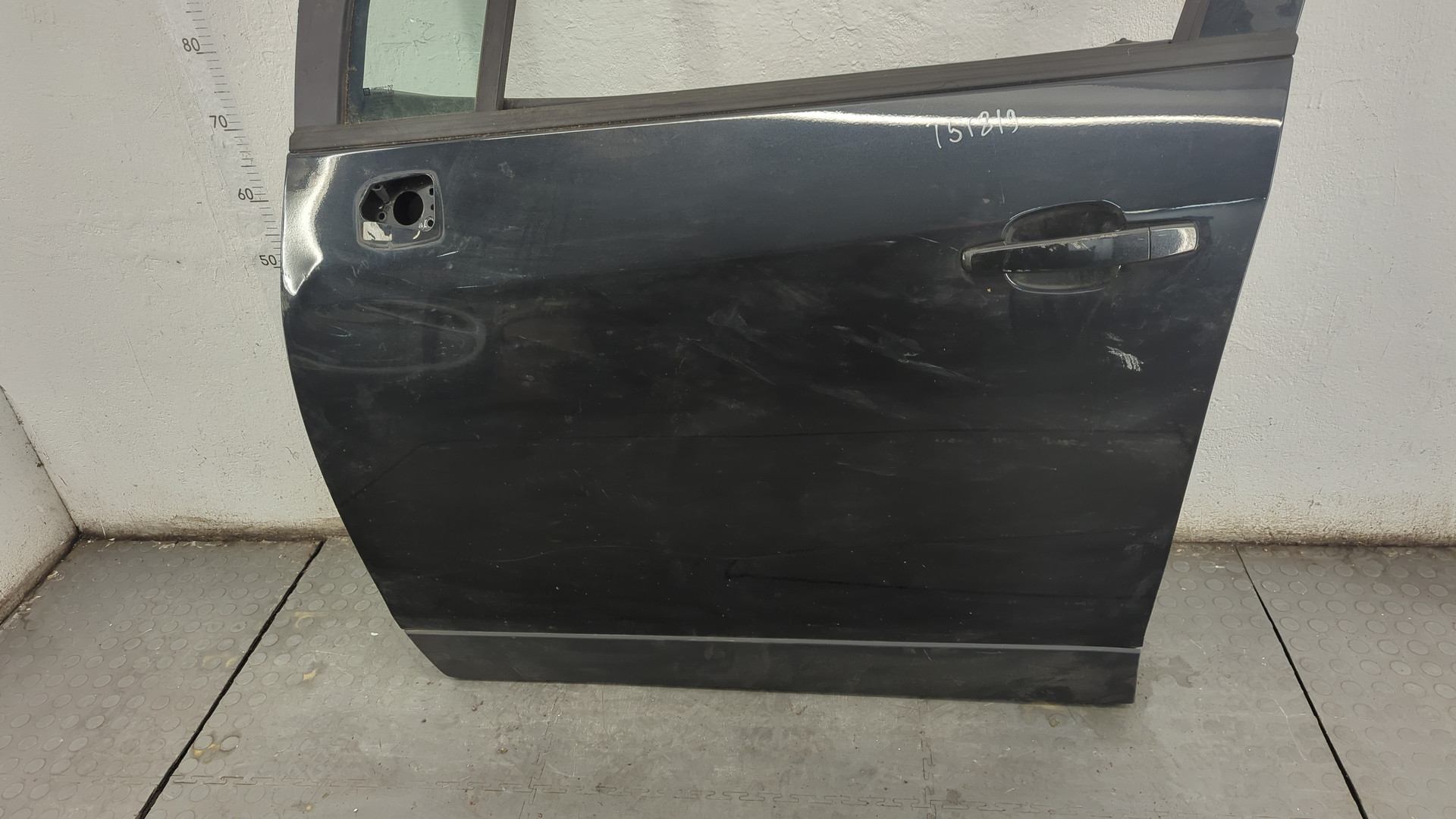 Дверь передняя левая