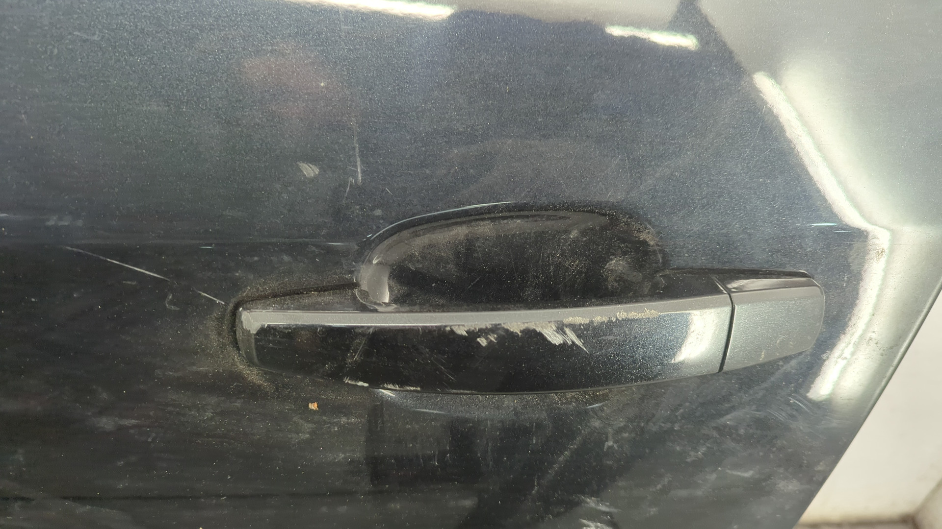 Дверь передняя левая