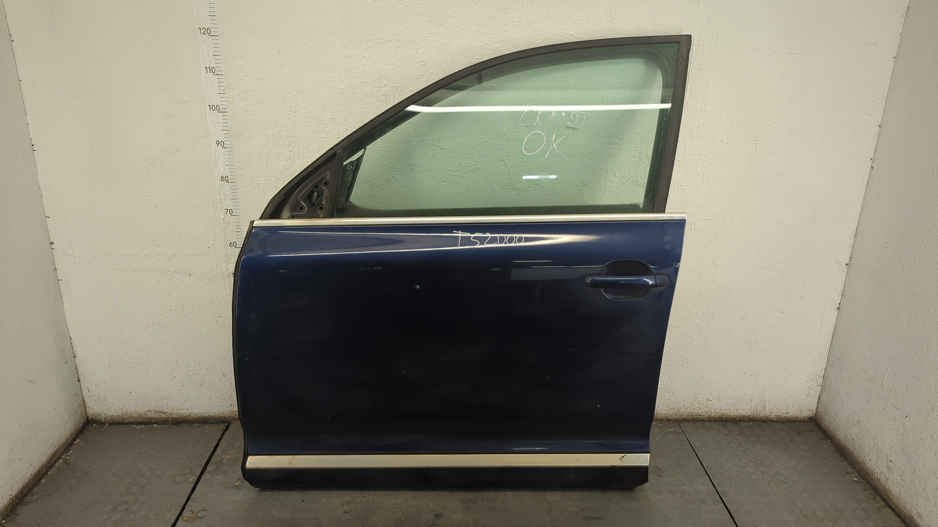 Дверь передняя левая