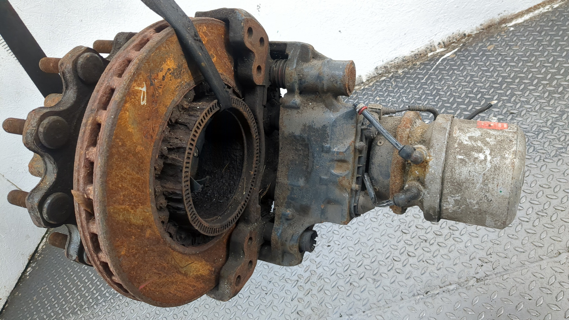 Кулак поворотный задний правый