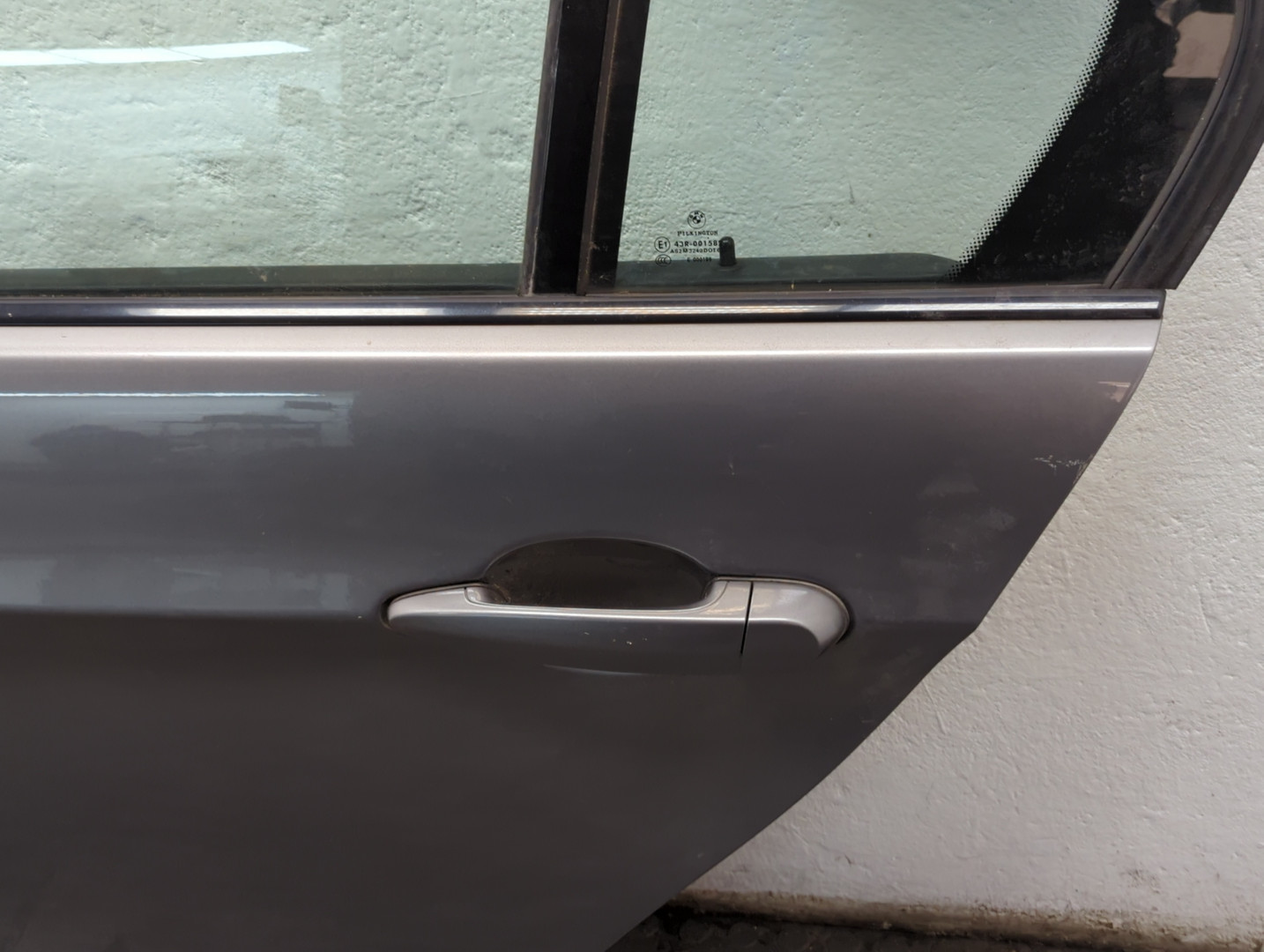 Дверь задняя левая