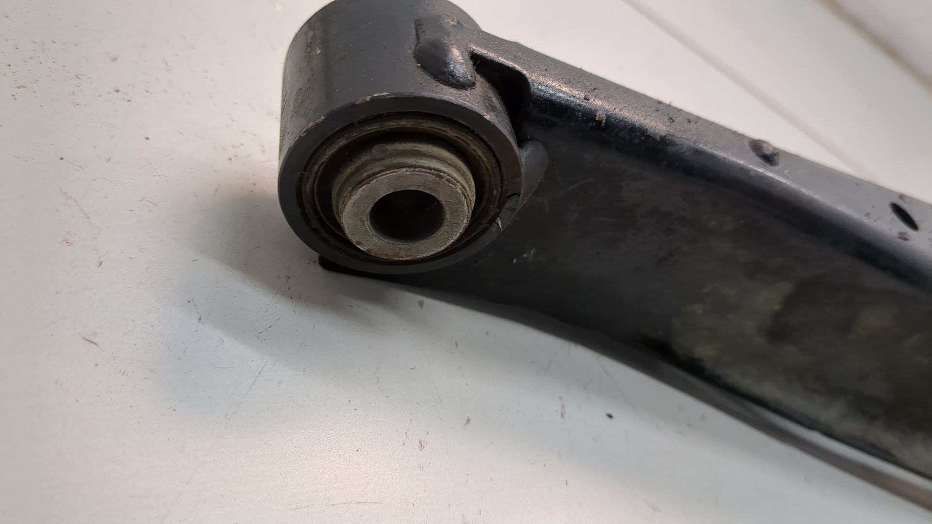 Рычаг задний