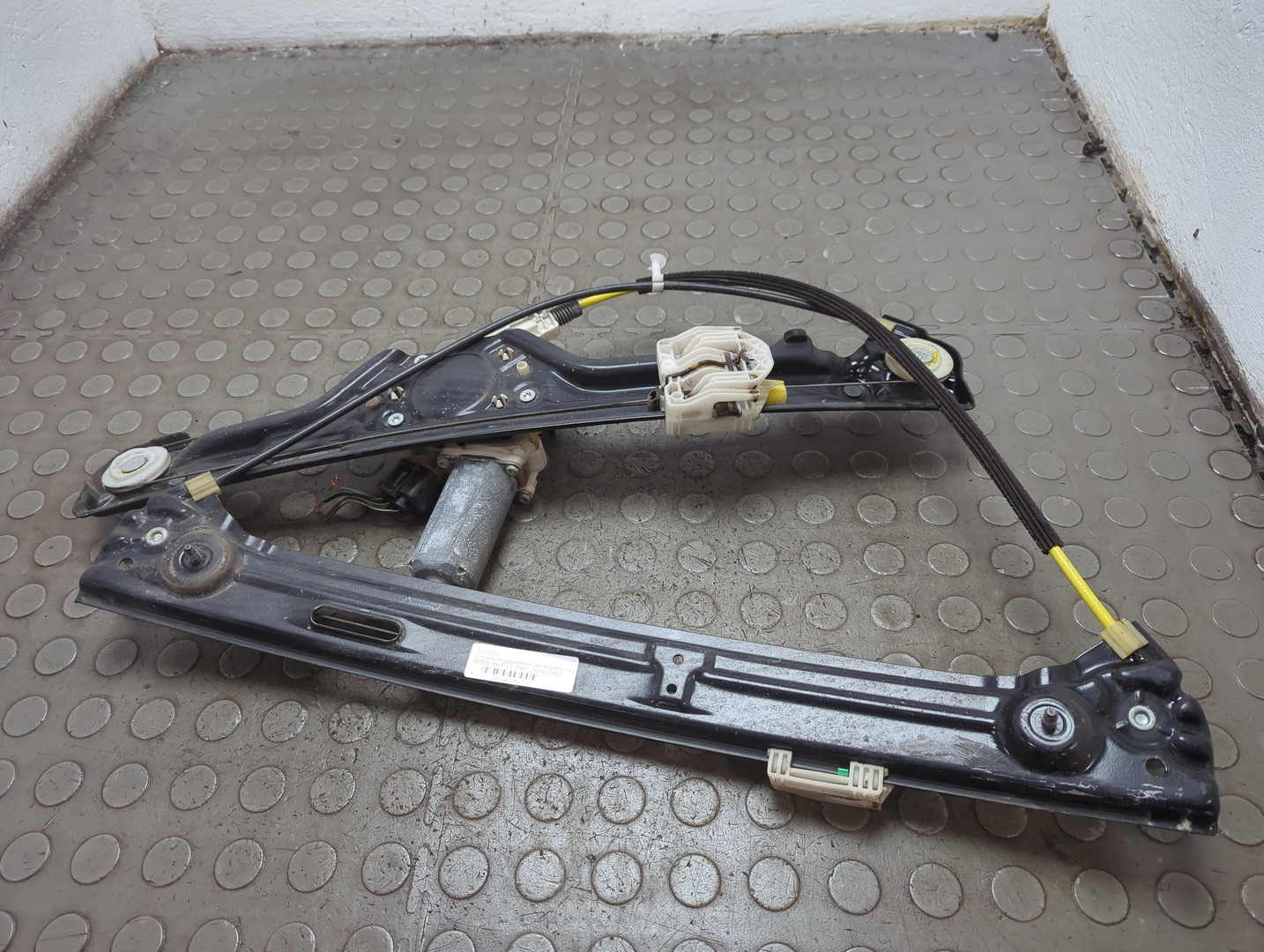 Стеклоподъемник электр. передний правый