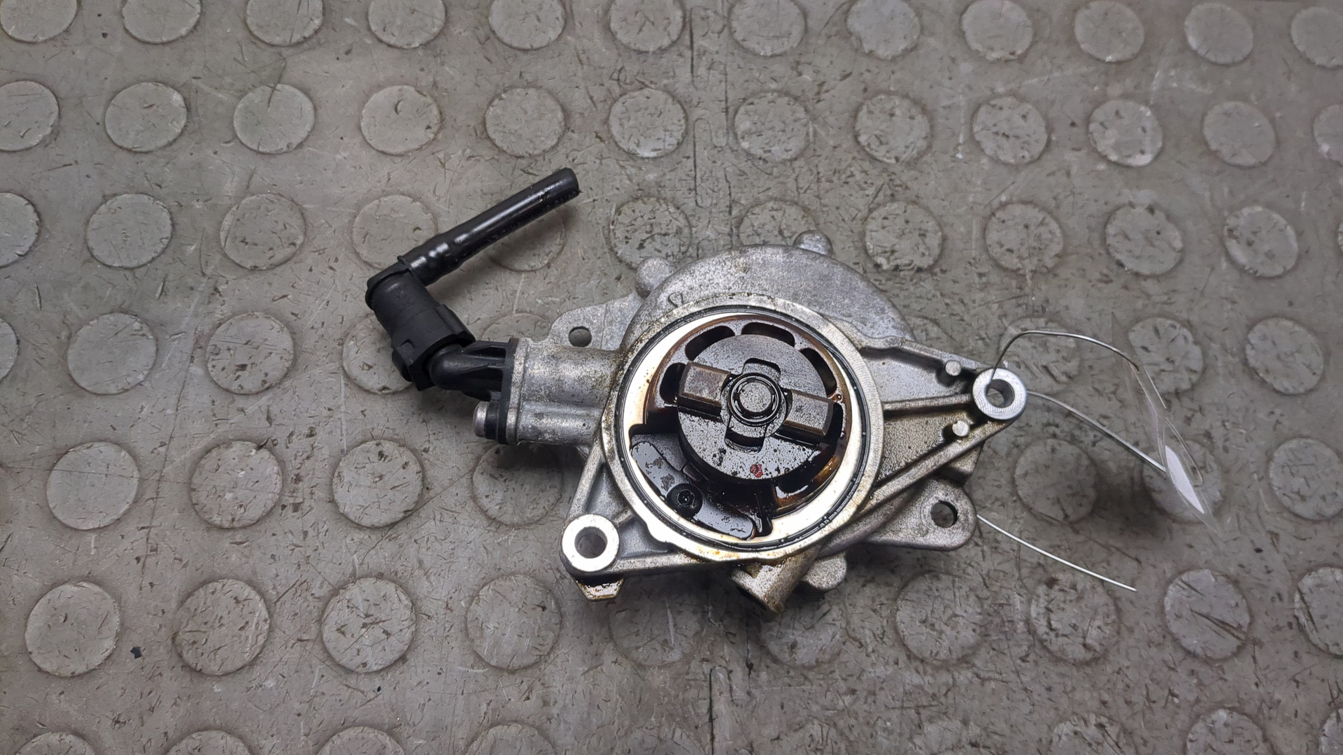 Насос вакуумный