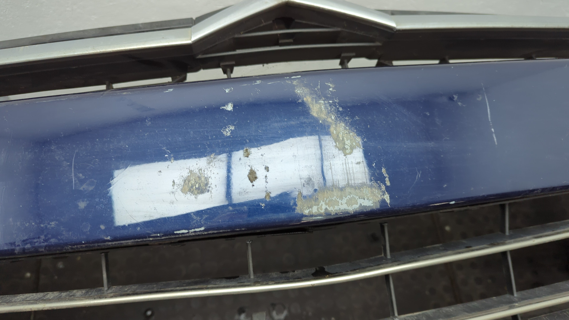 Бампер передний