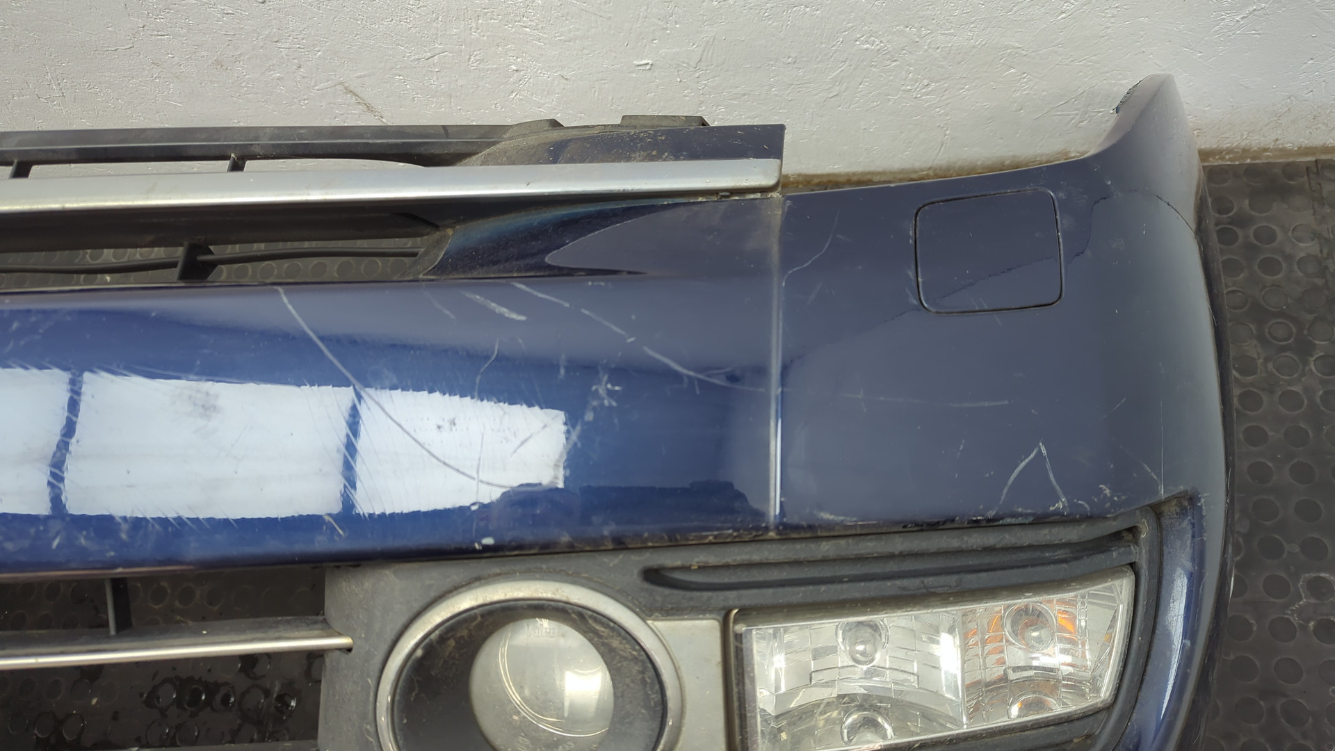 Бампер передний