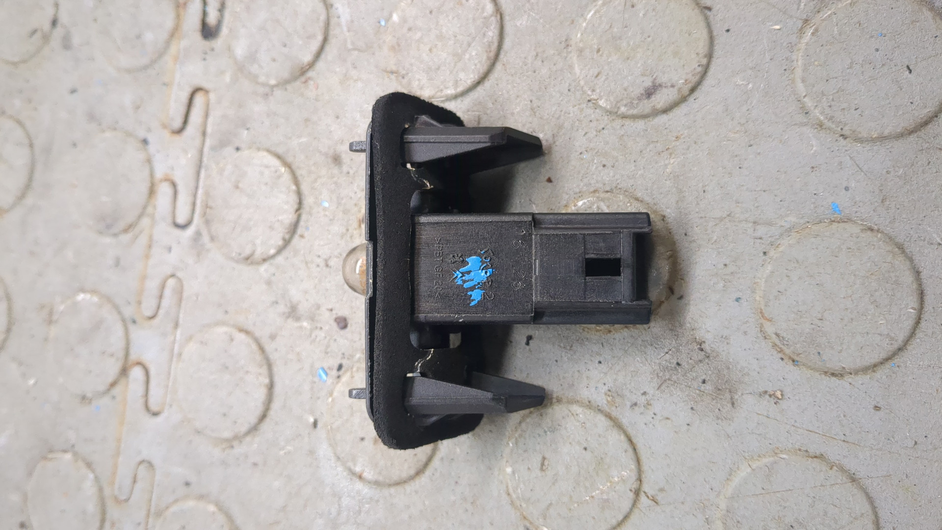 Фонарь подсветки номера