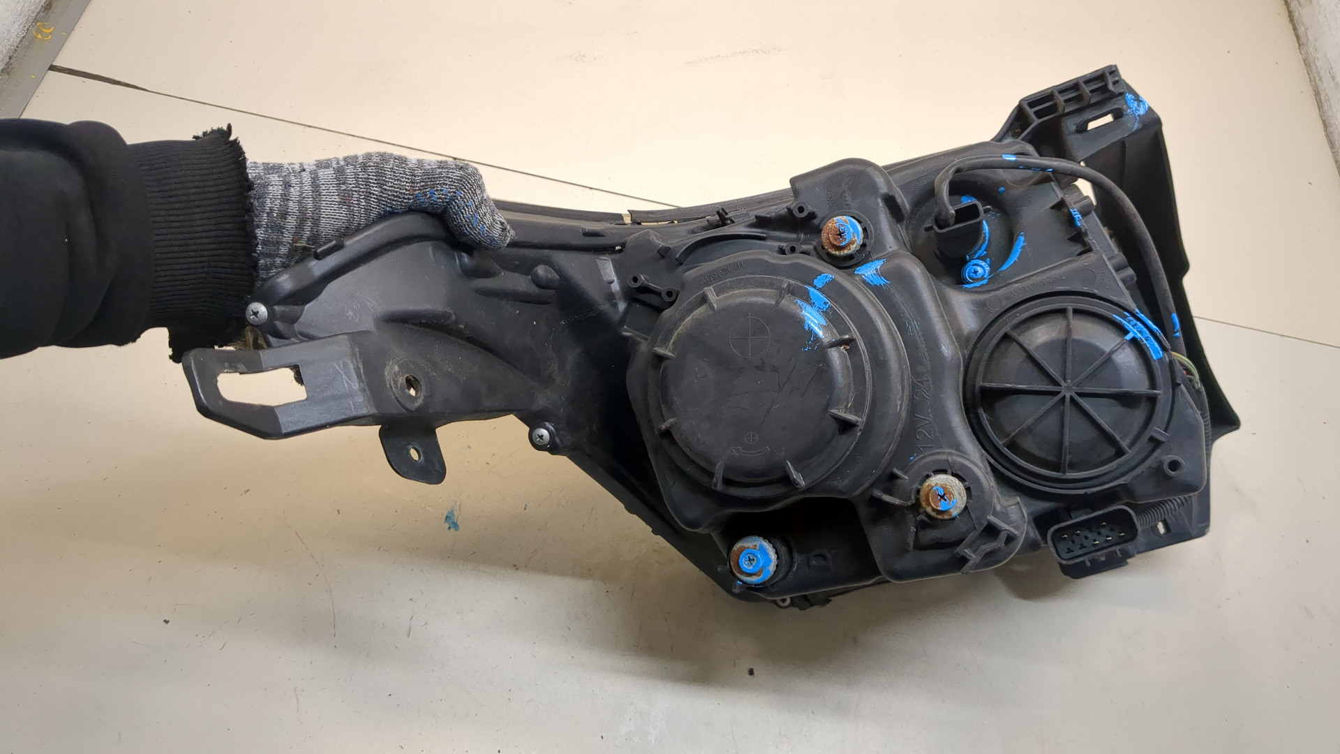 Фара правая