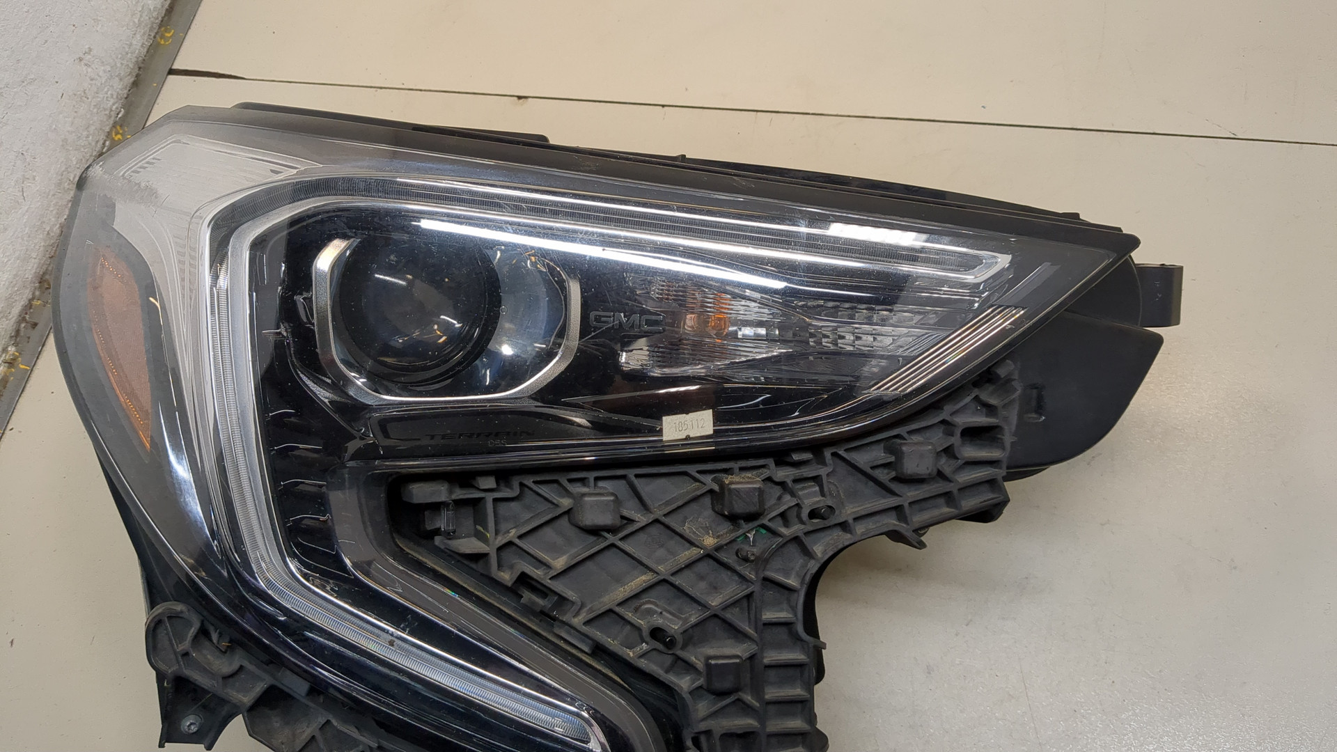 Фара правая