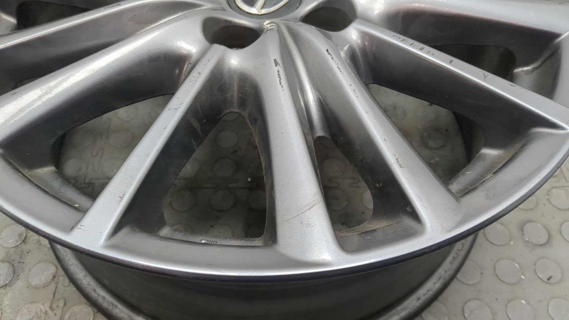 Диск колесный литой легкий сплав