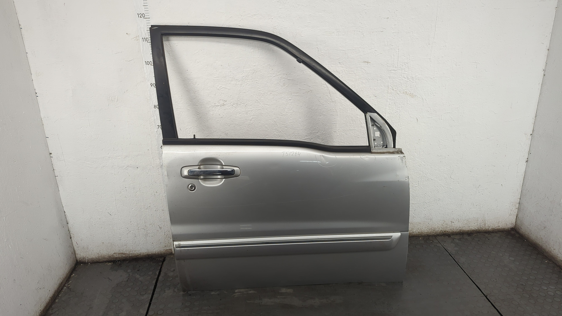 Дверь передняя правая