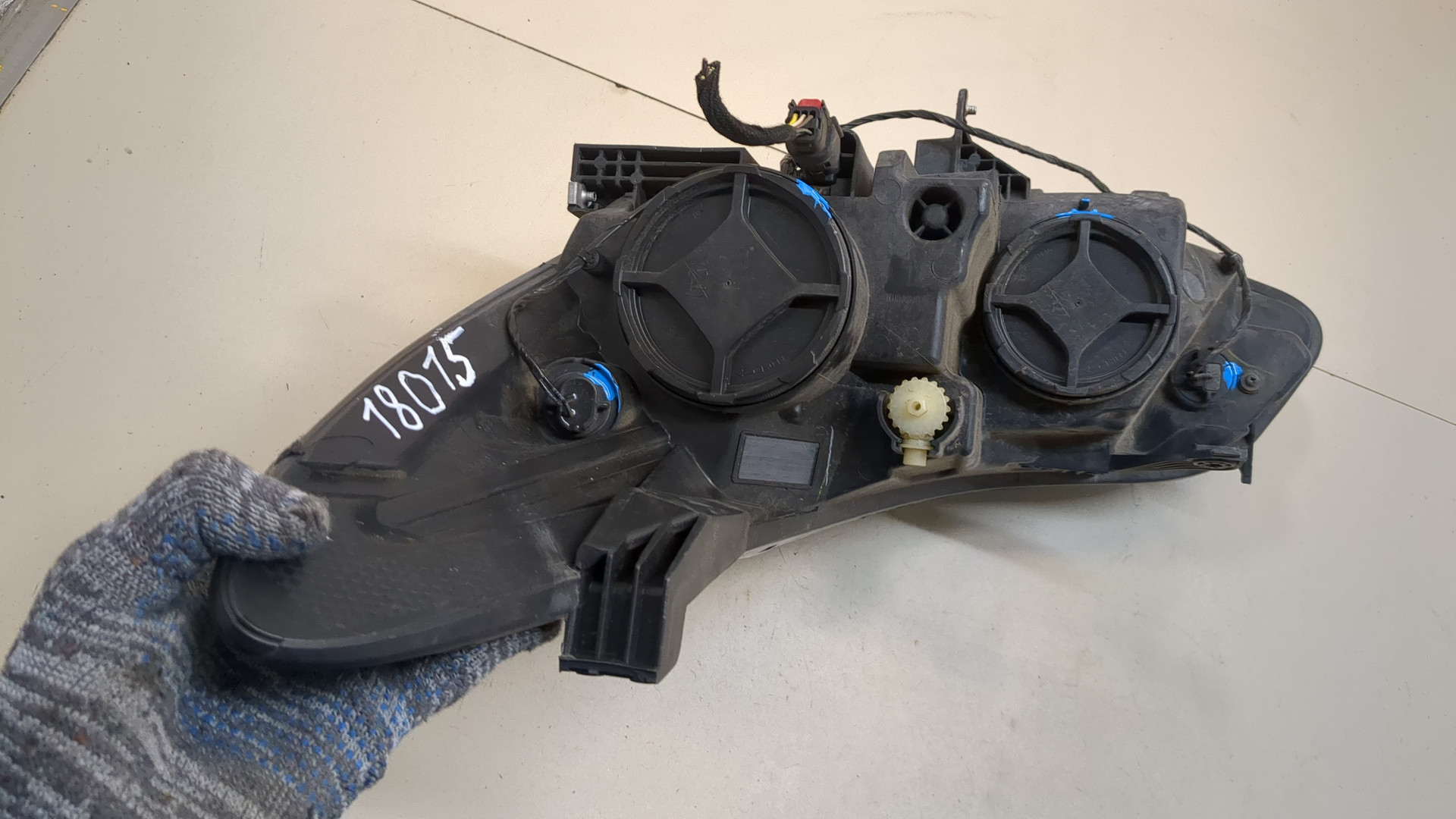 Фара правая