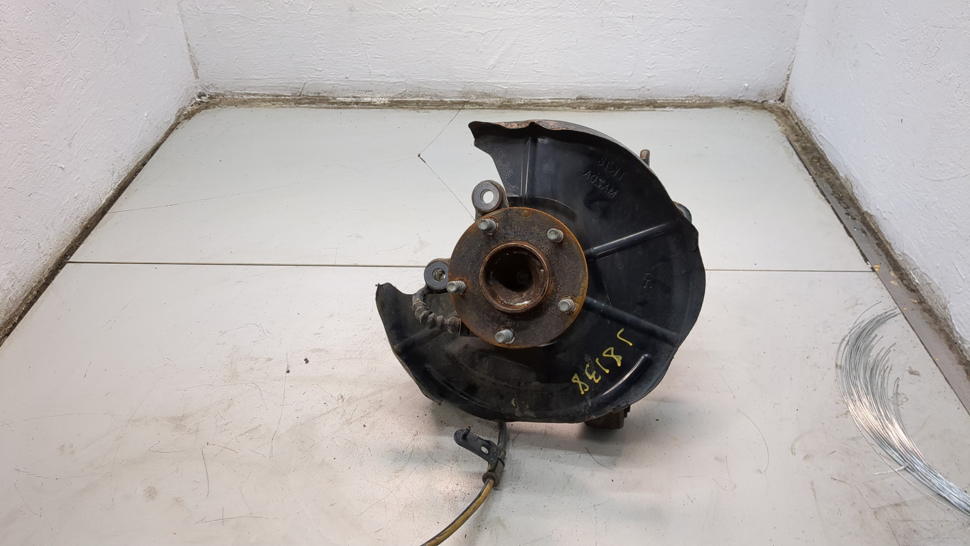 Кулак поворотный задний правый