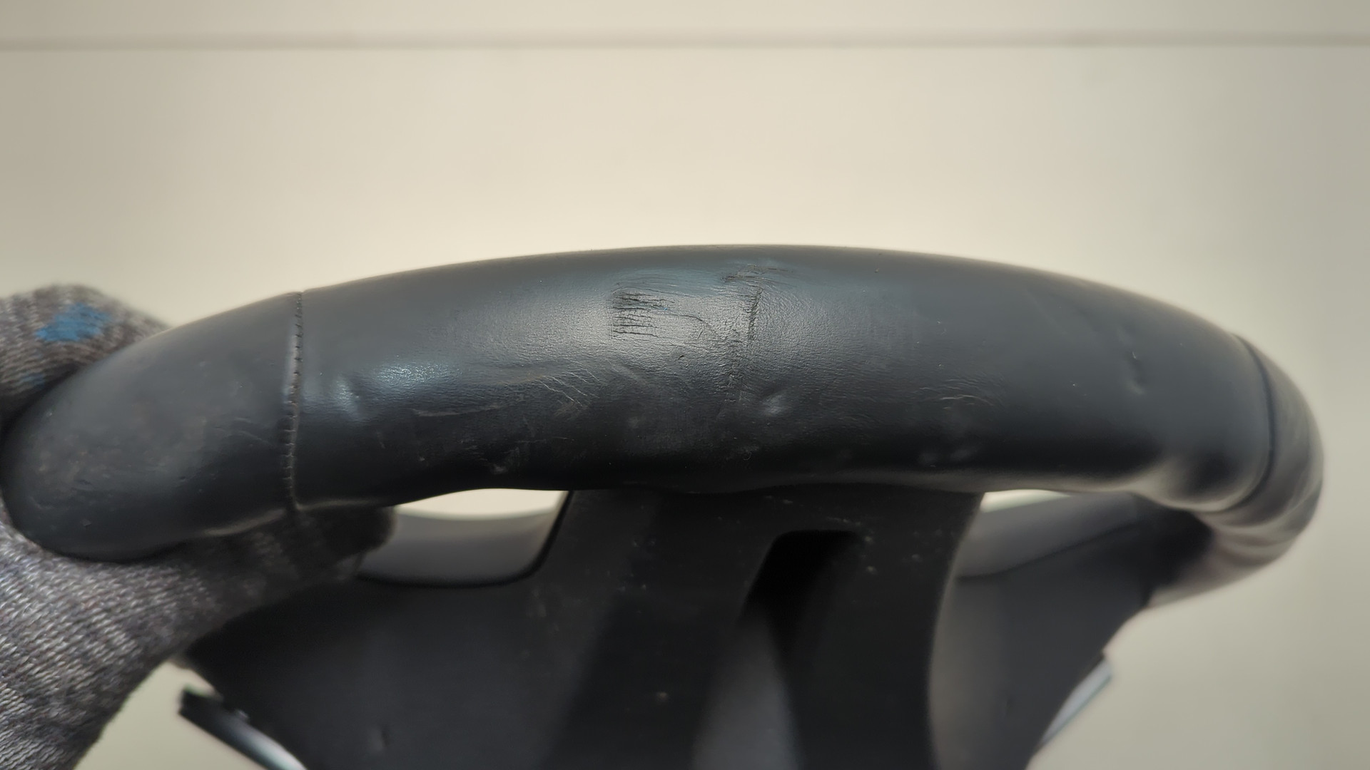 Рулевое колесо (руль)