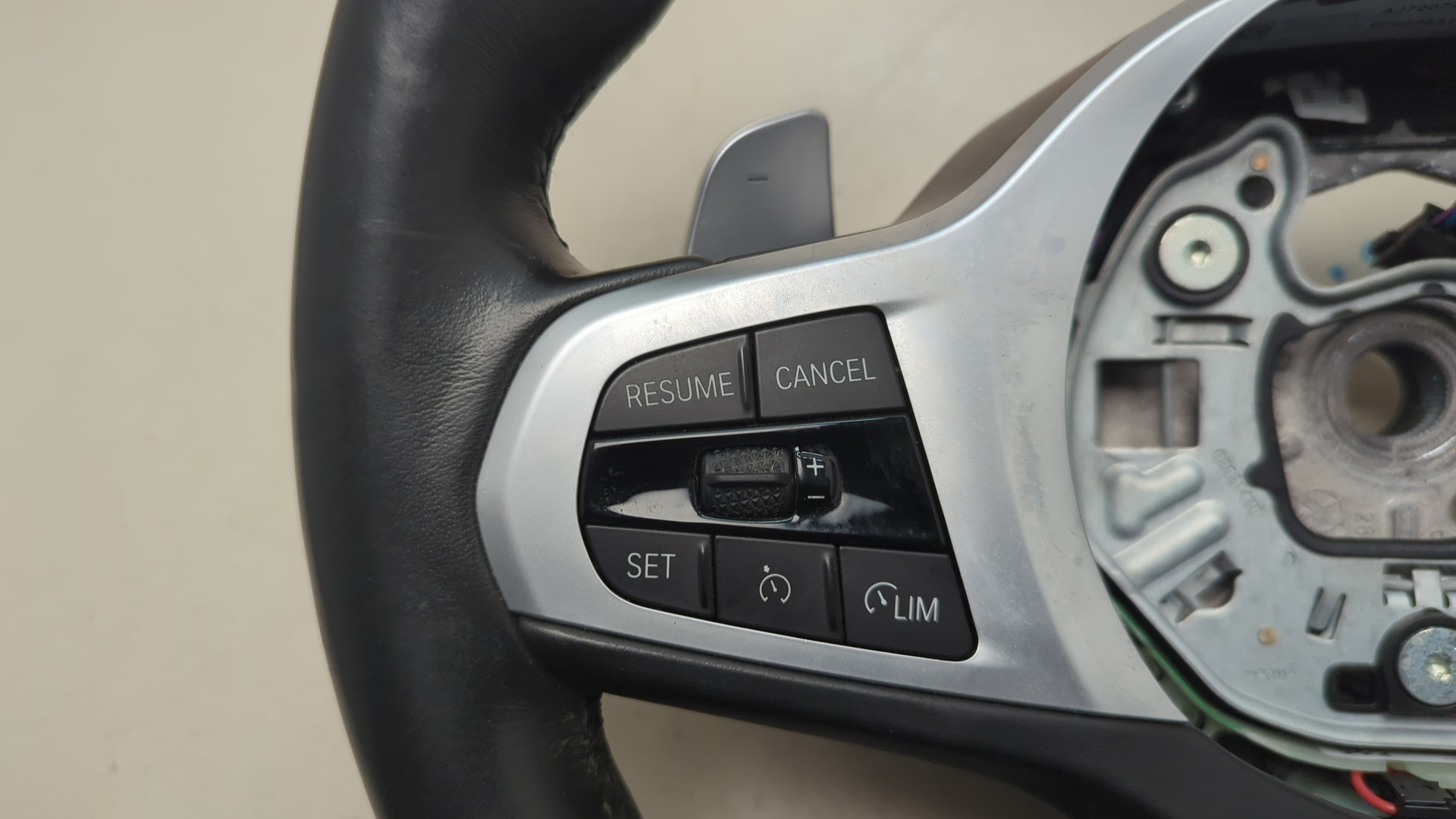 Рулевое колесо (руль)