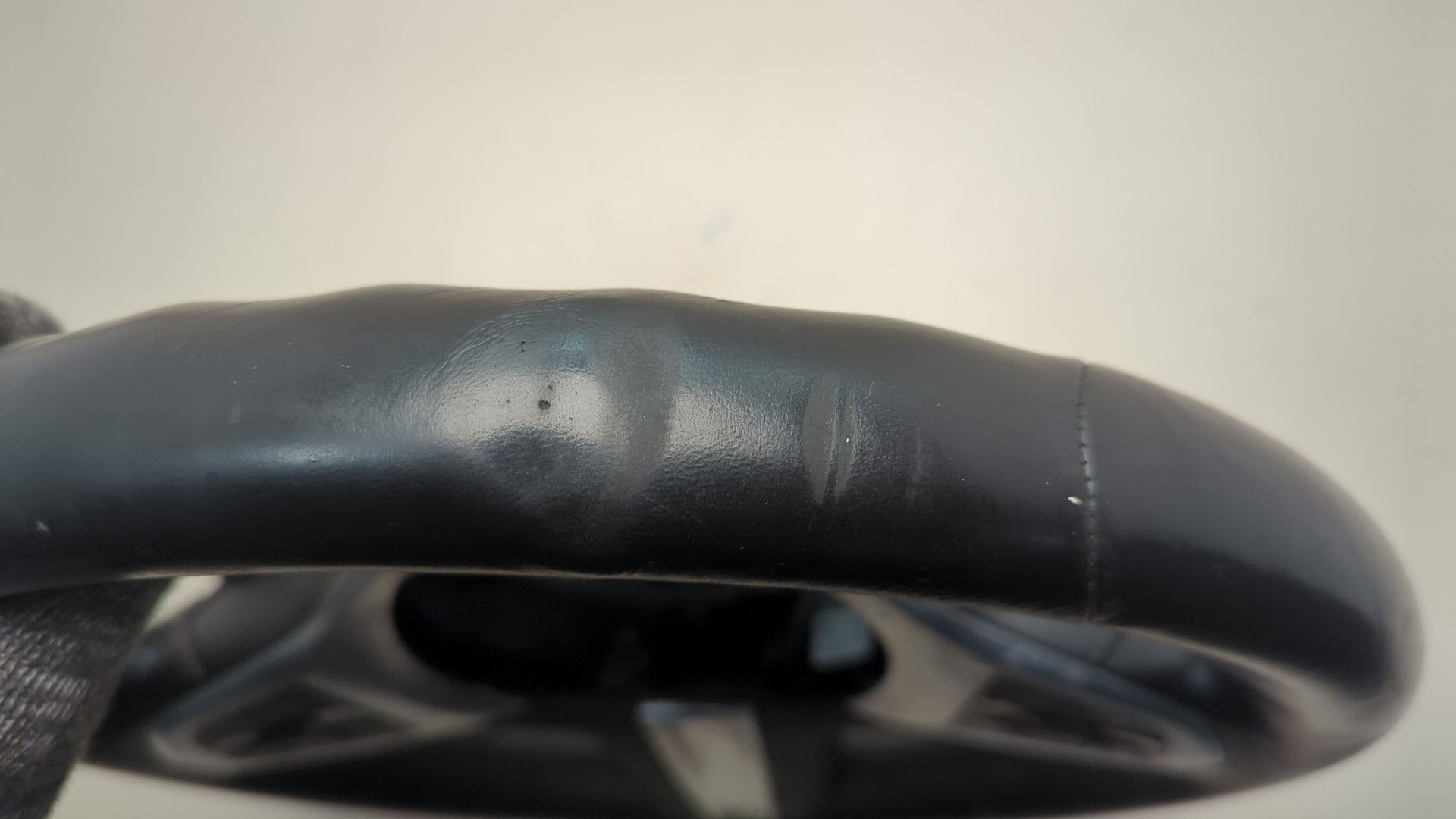 Рулевое колесо (руль)