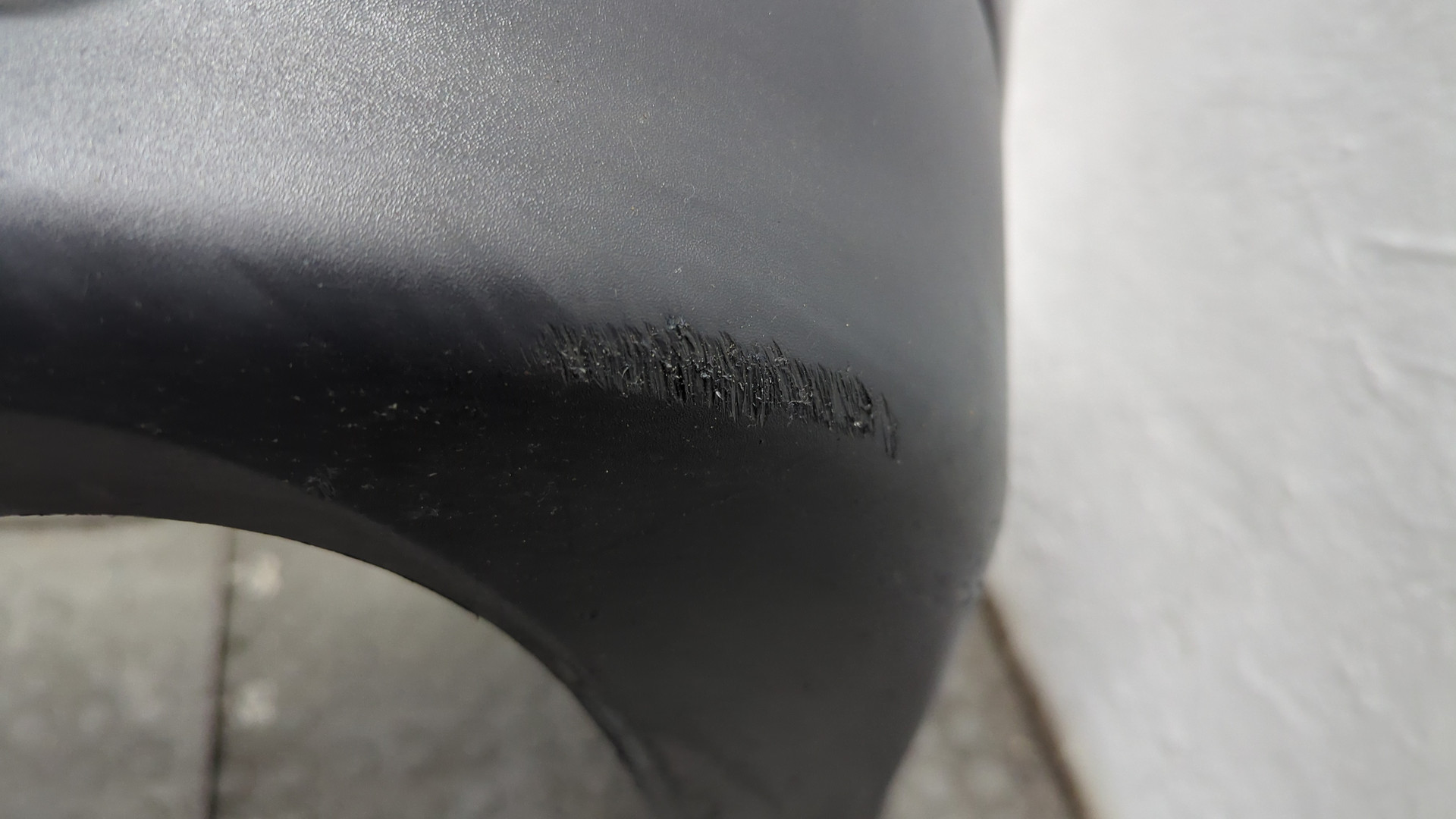 Бампер задний