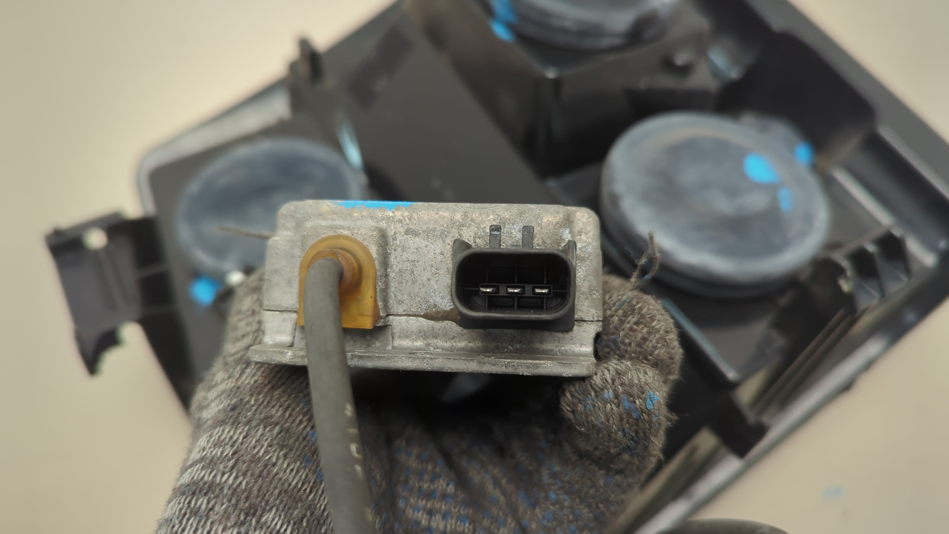 Фара правая