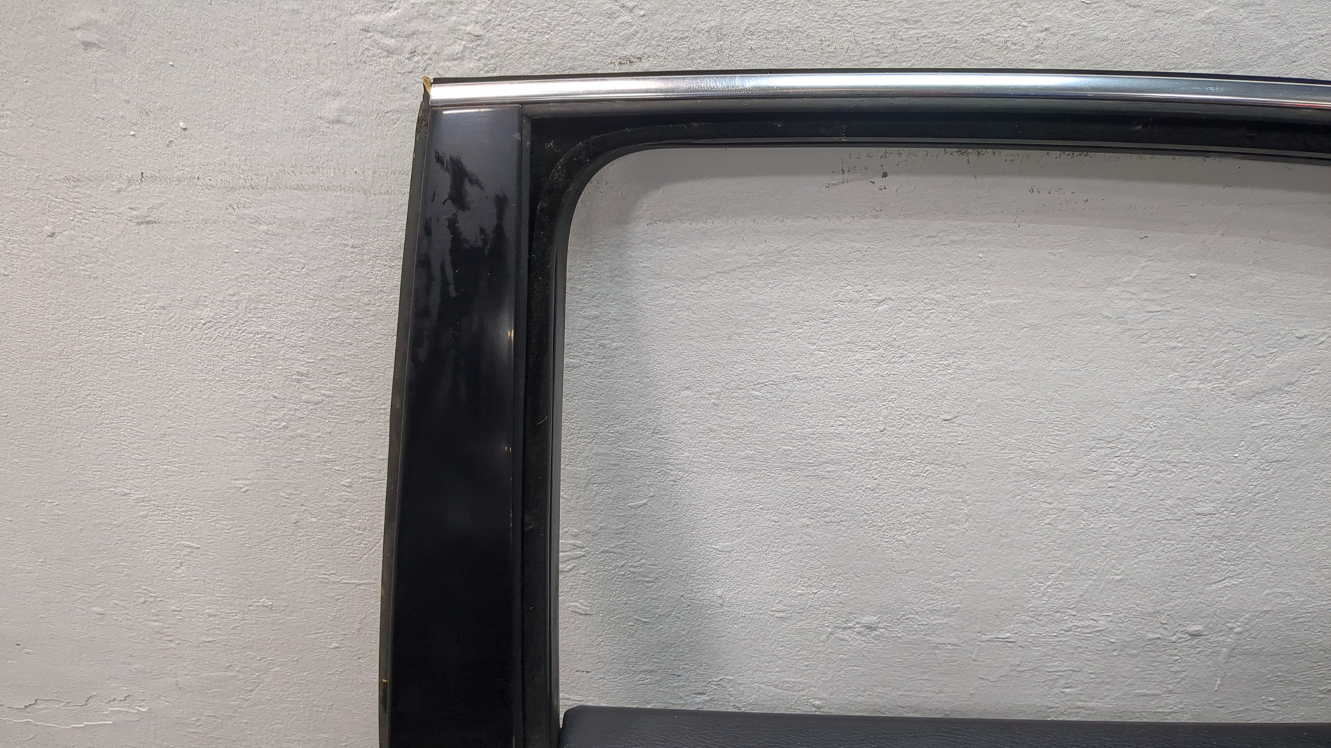 Дверь задняя левая