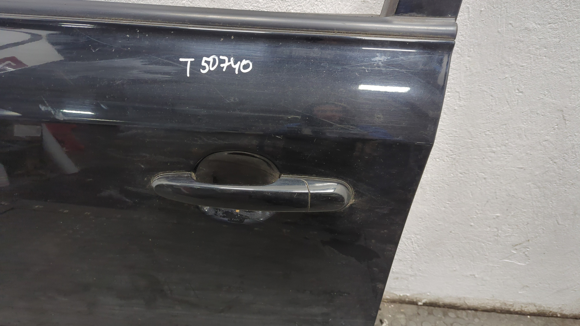 Дверь передняя левая