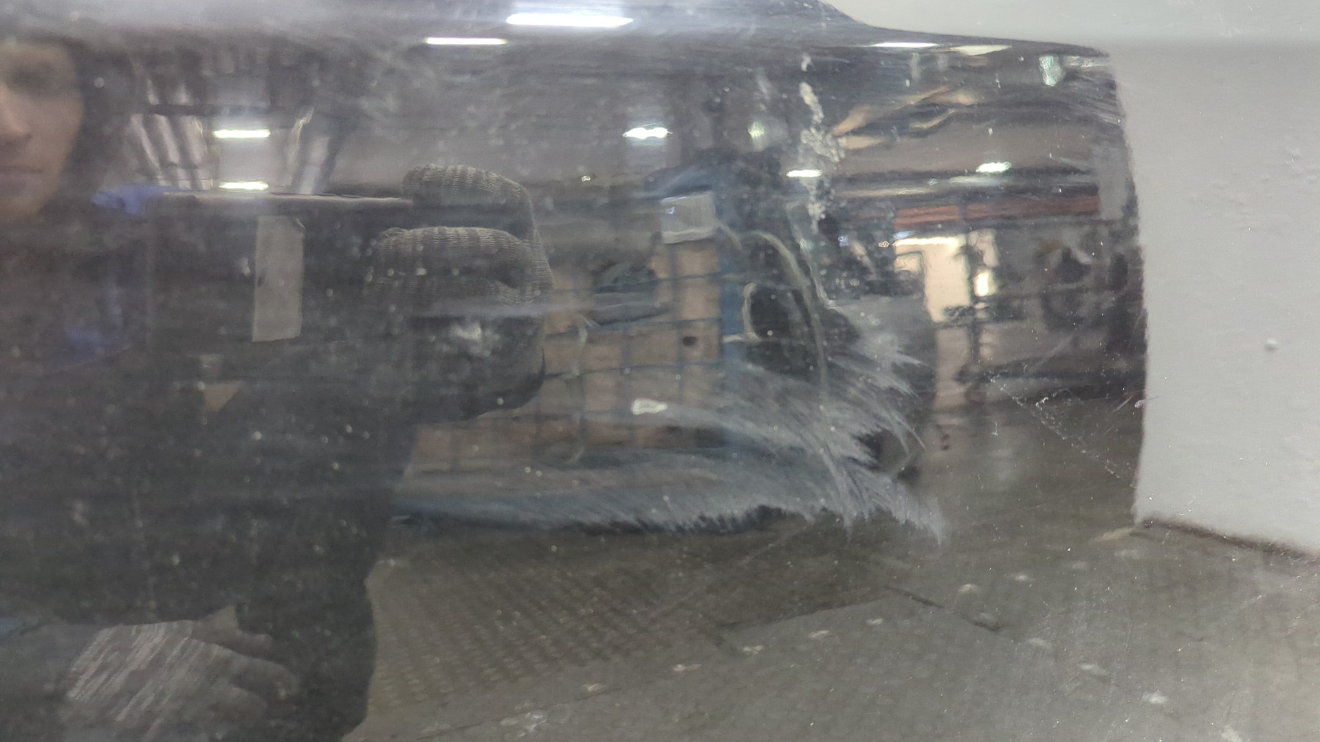 Дверь передняя левая