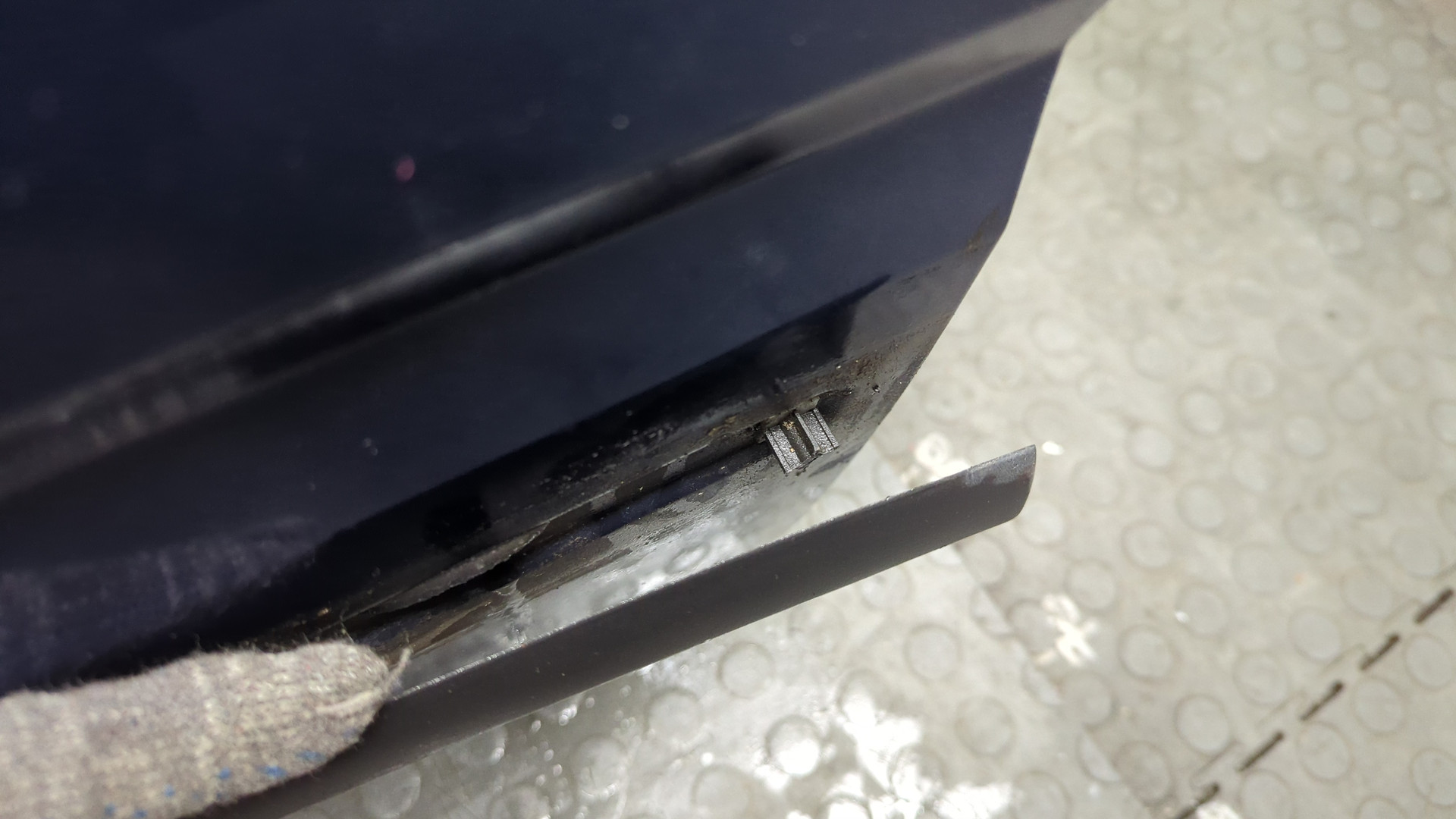 Дверь передняя левая