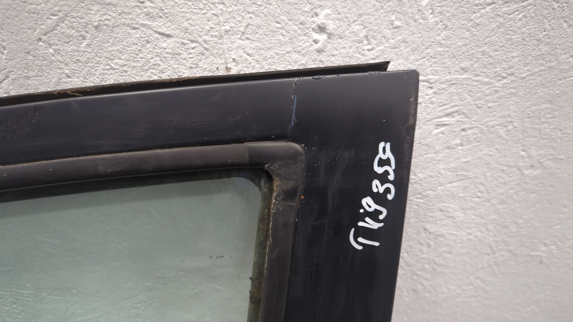 Дверь передняя левая