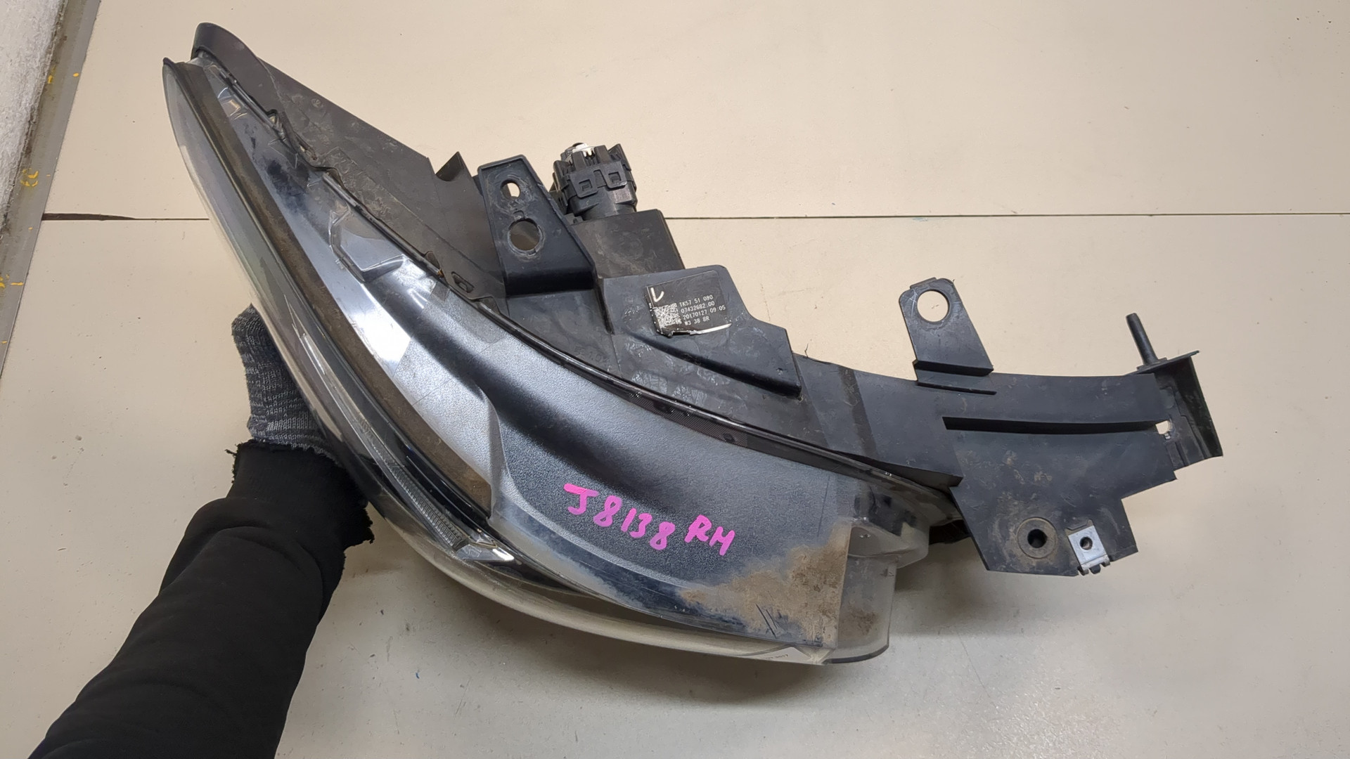 Фара правая