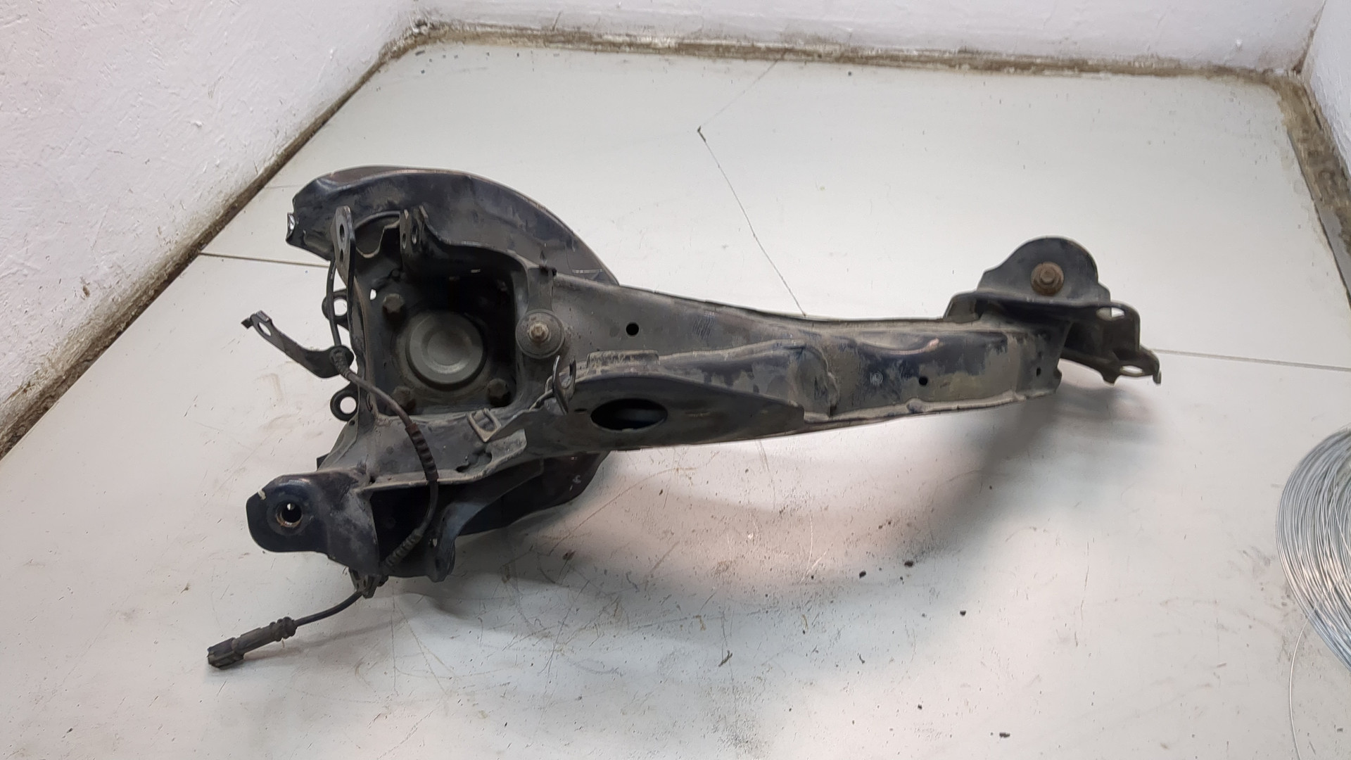 Кулак поворотный задний левый